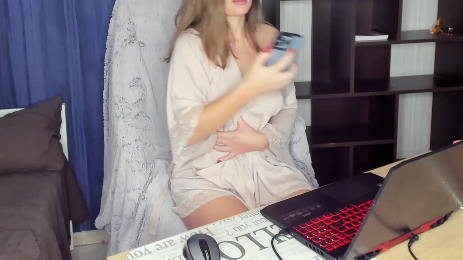 Gallery image thumbnail from kimbasin's myfreecams stream on, 12/29/2023, 18:32 image 18 of 20