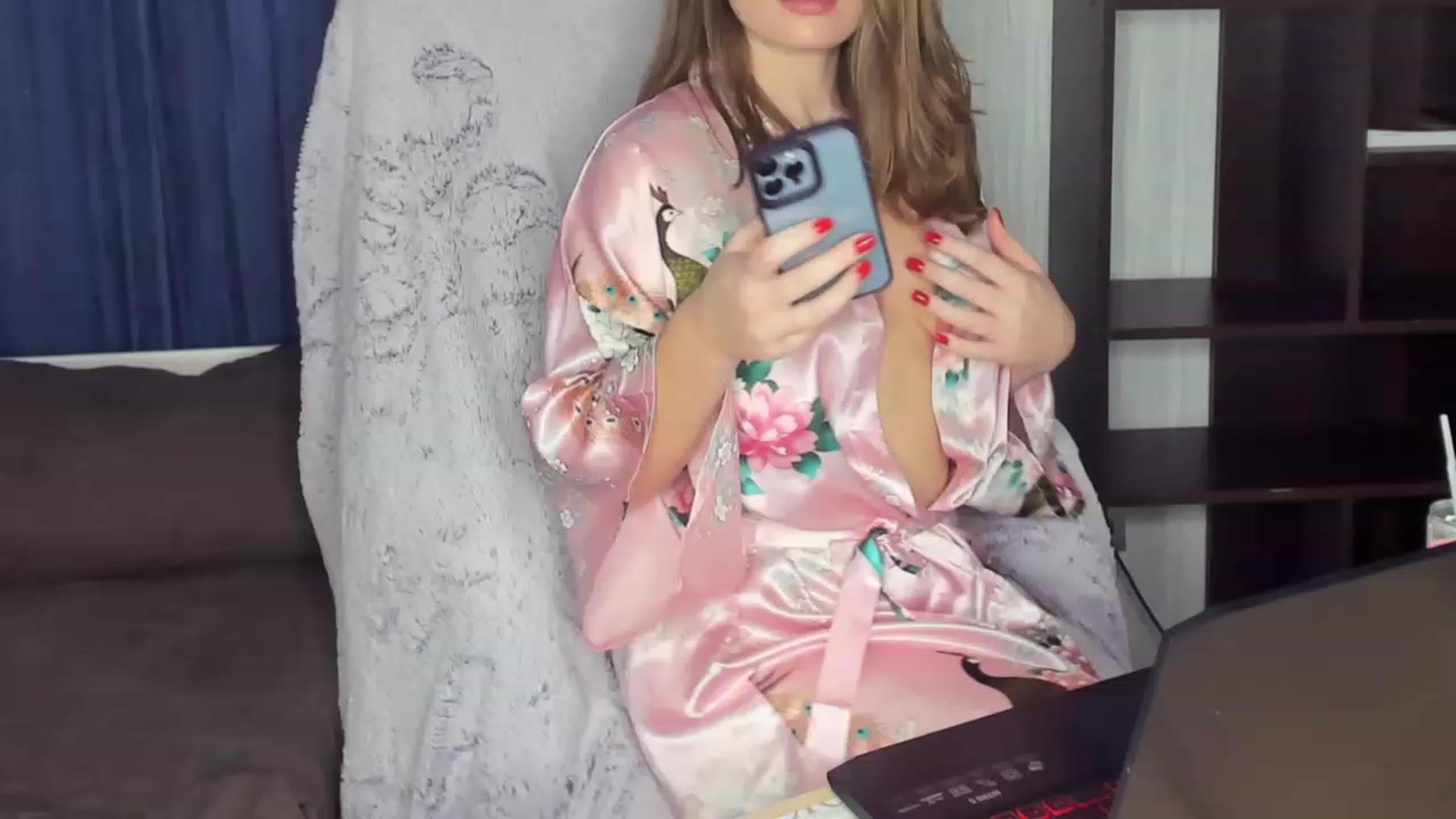 Gallery image thumbnail from kimbasin's myfreecams stream on, 12/30/2023, 20:08 image 17 of 20
