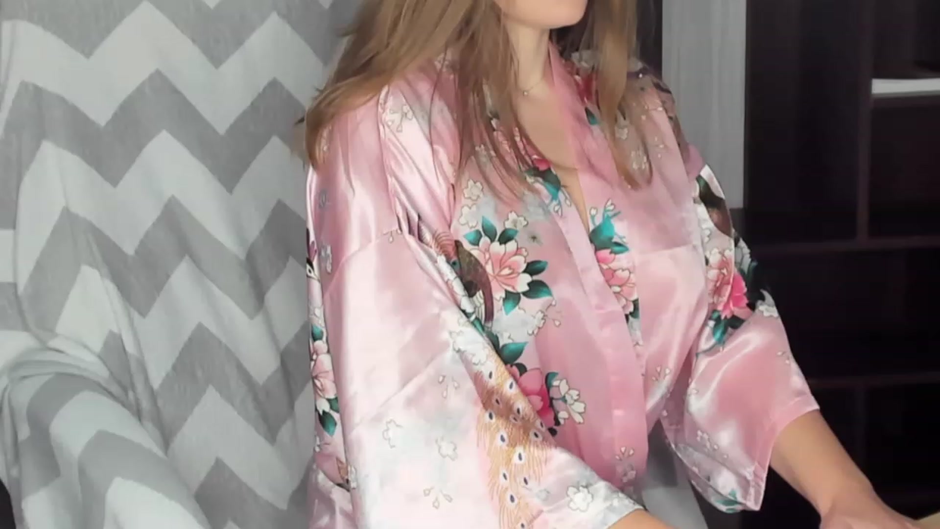Gallery image thumbnail from kimbasin's myfreecams stream on, 01/15/2024, 17:21 image 2 of 20