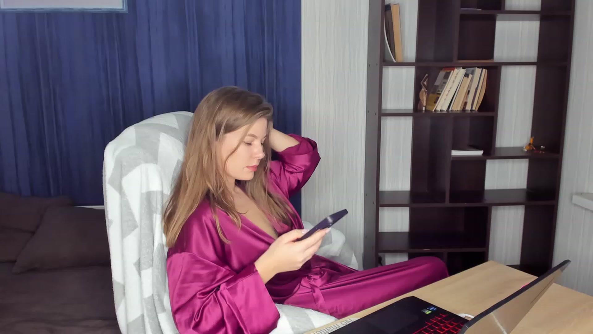 Gallery image thumbnail from kimbasin's myfreecams stream on, 01/17/2024, 19:14 image 2 of 20