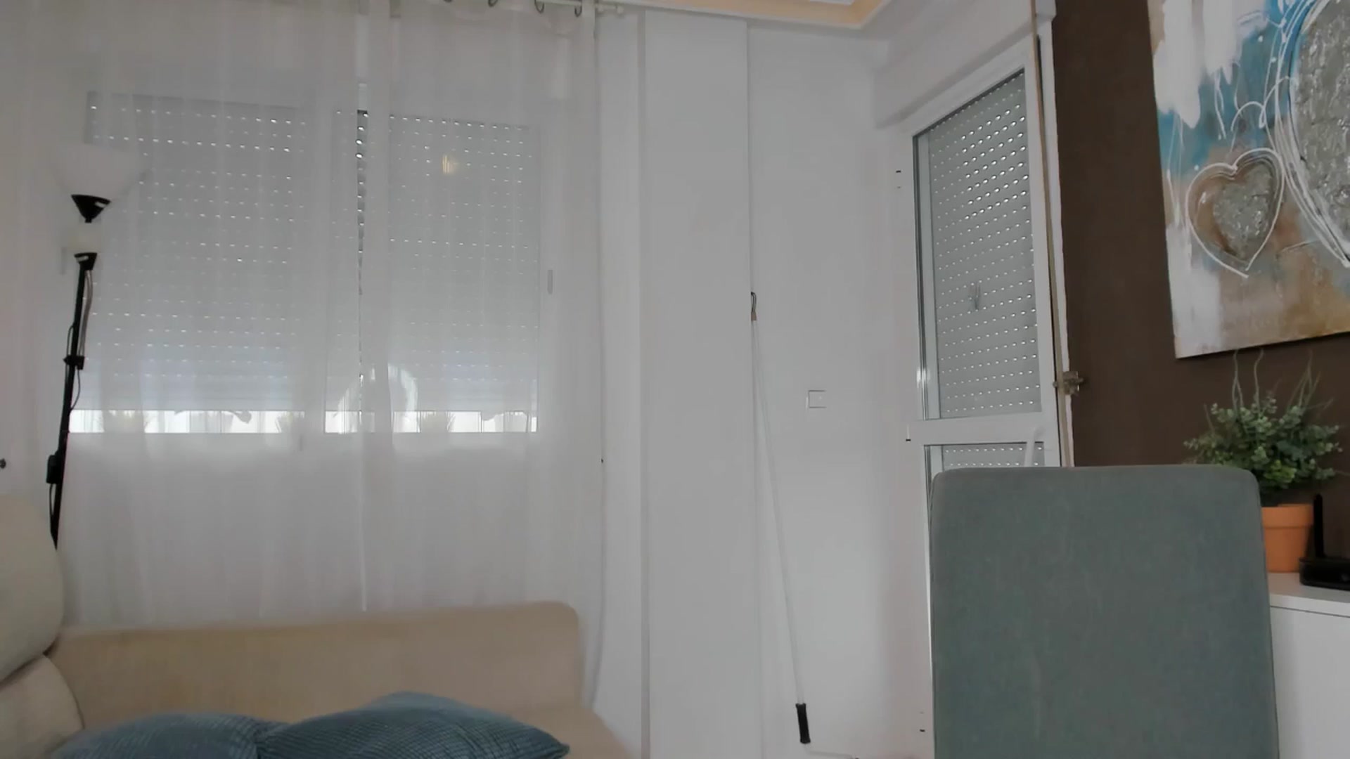 Gallery image thumbnail from kimbasin's myfreecams stream on, 05/16/2024, 17:40 image 3 of 20