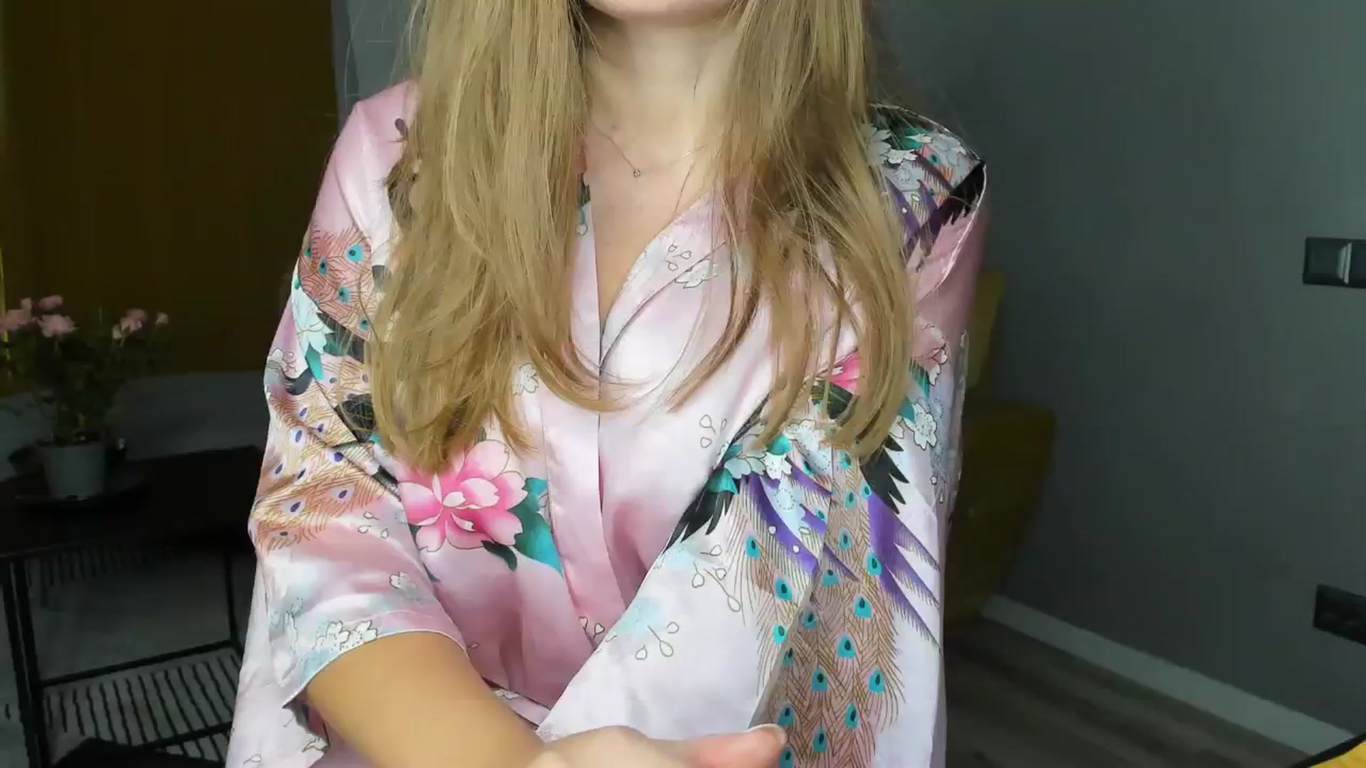 Gallery image thumbnail from kimbasin's myfreecams stream on, 06/25/2024, 12:52 image 11 of 20