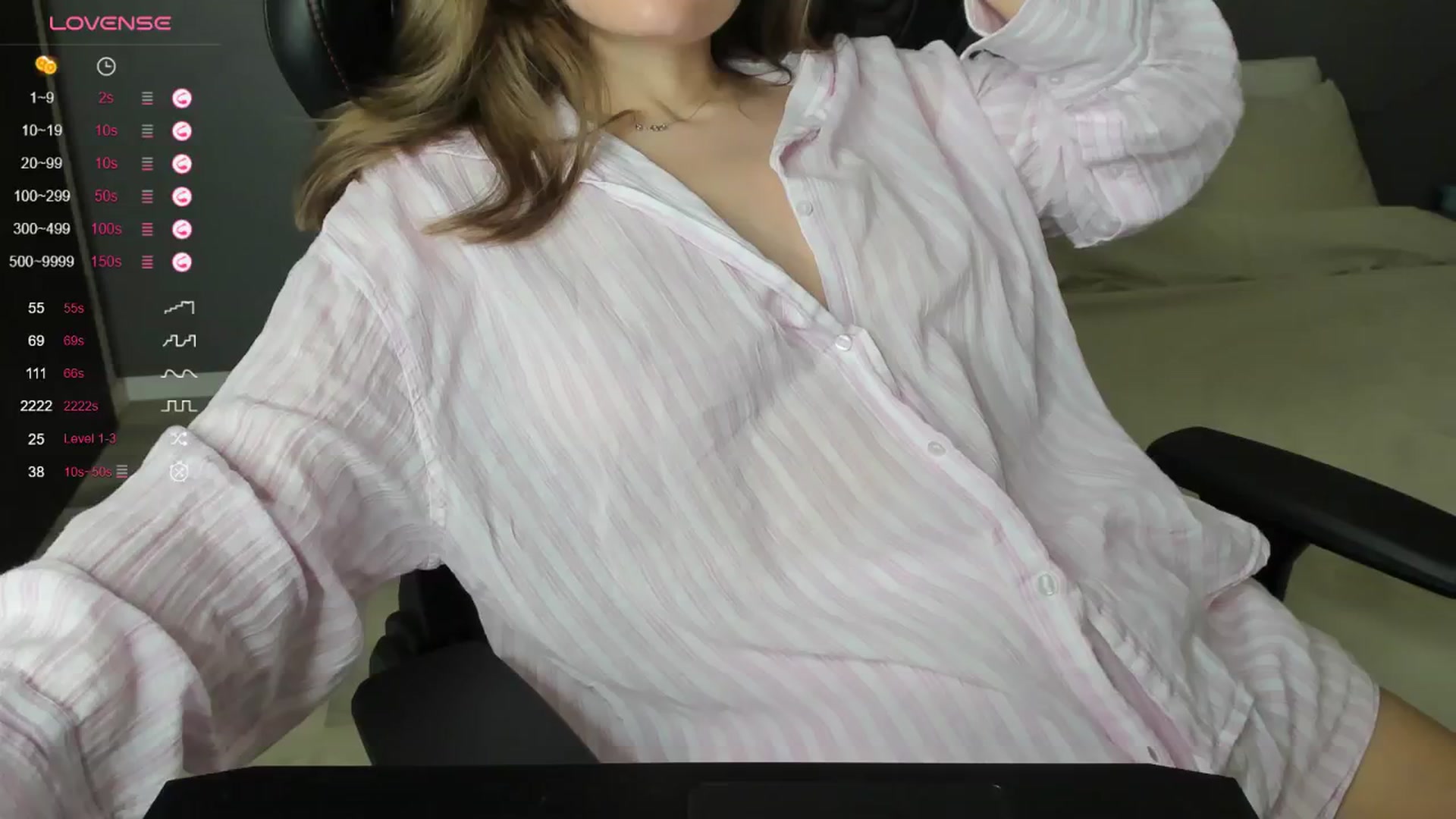 Gallery image thumbnail from kimbasin's myfreecams stream on, 10/19/2024, 18:10 image 9 of 20