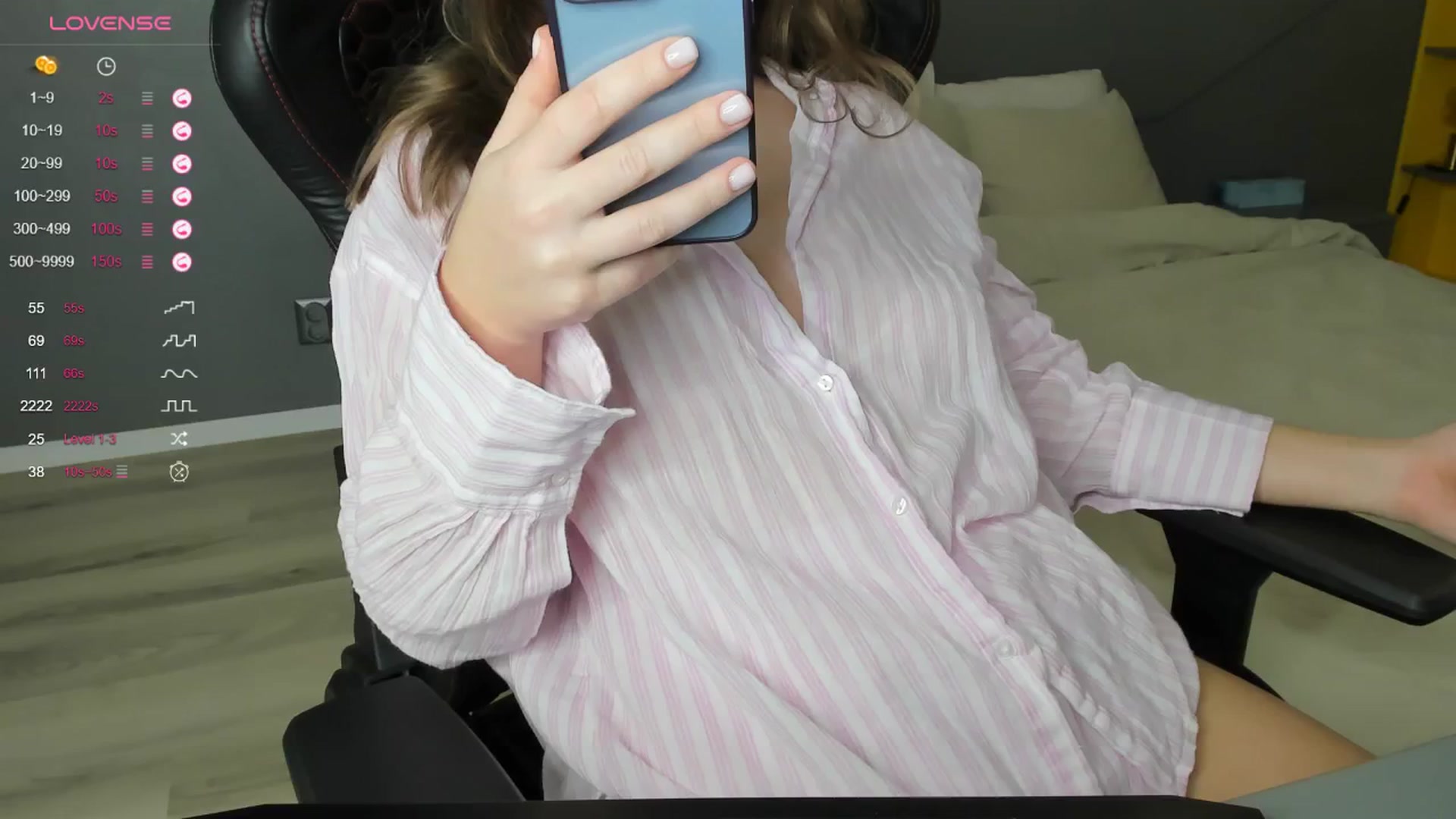 Gallery image thumbnail from kimbasin's myfreecams stream on, 10/19/2024, 18:10 image 12 of 20
