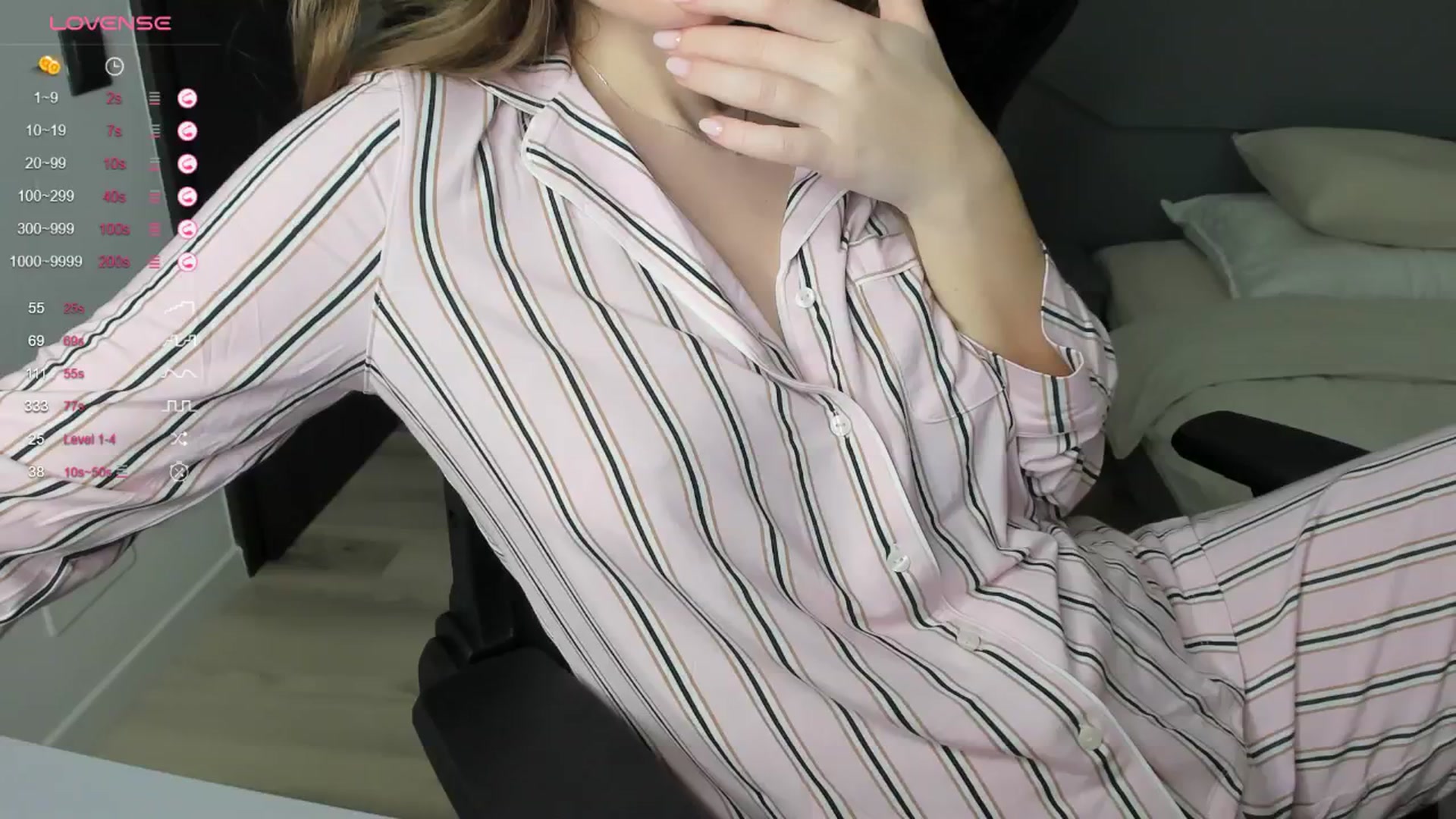 Gallery image thumbnail from kimbasin's myfreecams stream on, 12/31/2024, 15:57 image 20 of 20