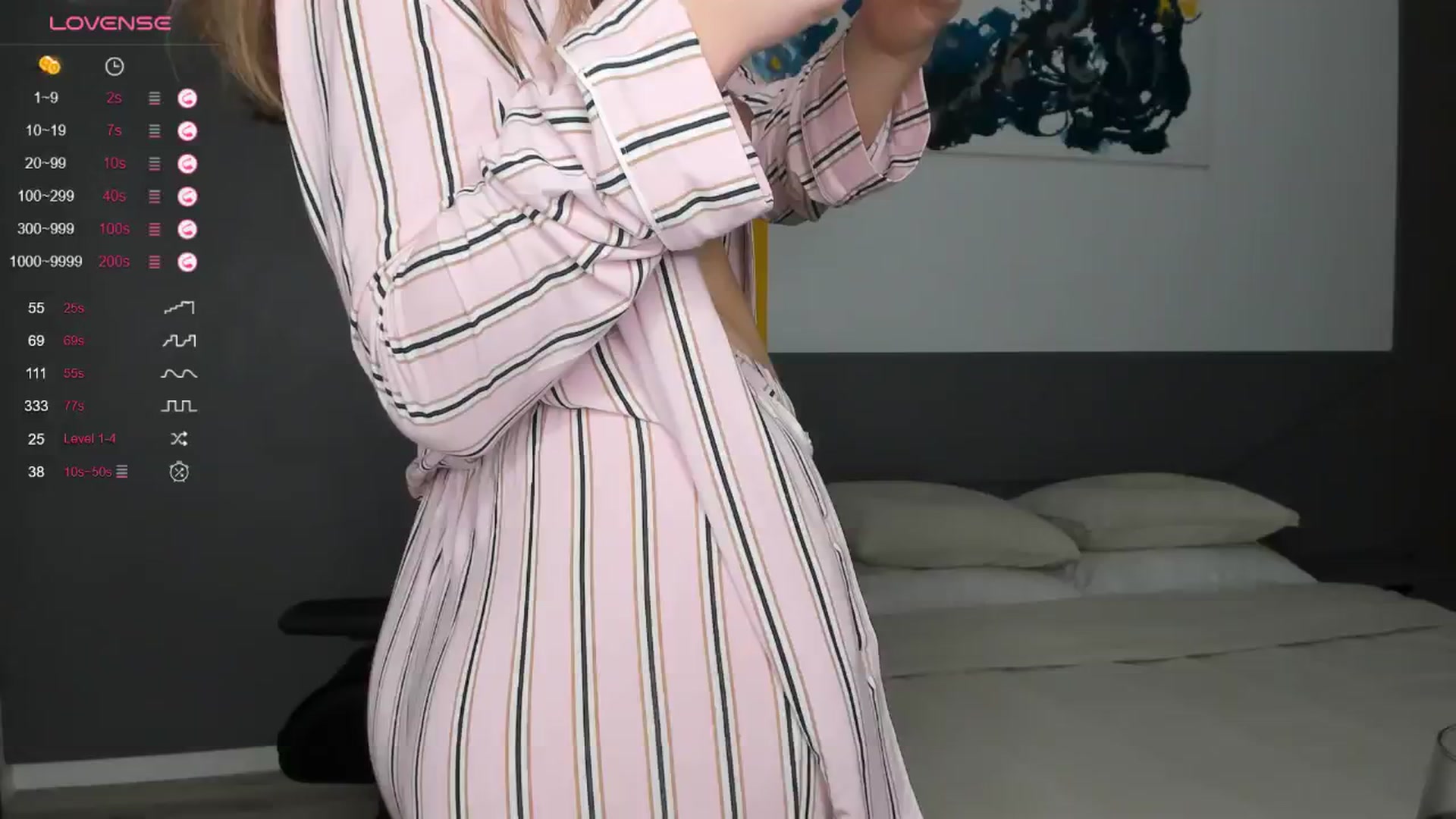 Gallery image thumbnail from kimbasin's myfreecams stream on, 12/31/2024, 20:43 image 15 of 20