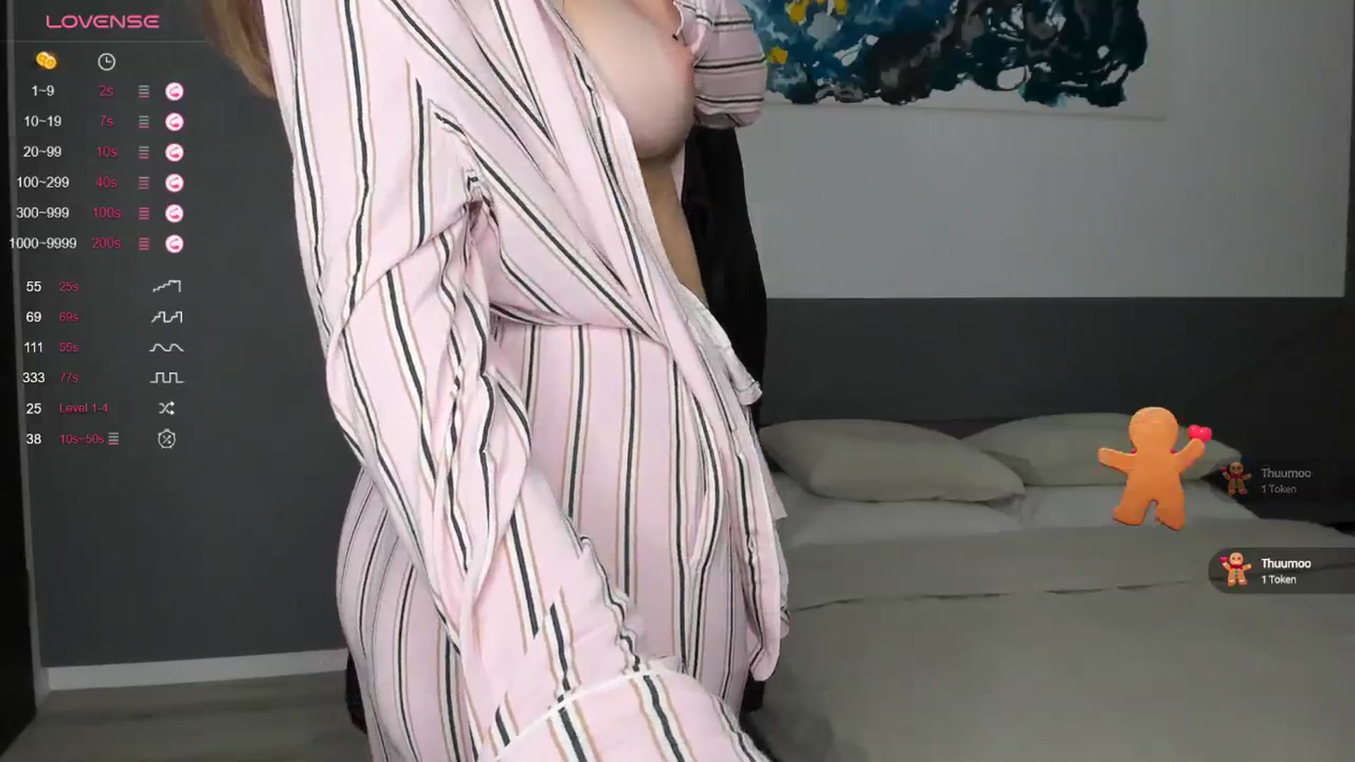 Gallery image thumbnail from kimbasin's myfreecams stream on, 12/31/2024, 21:50 image 18 of 20