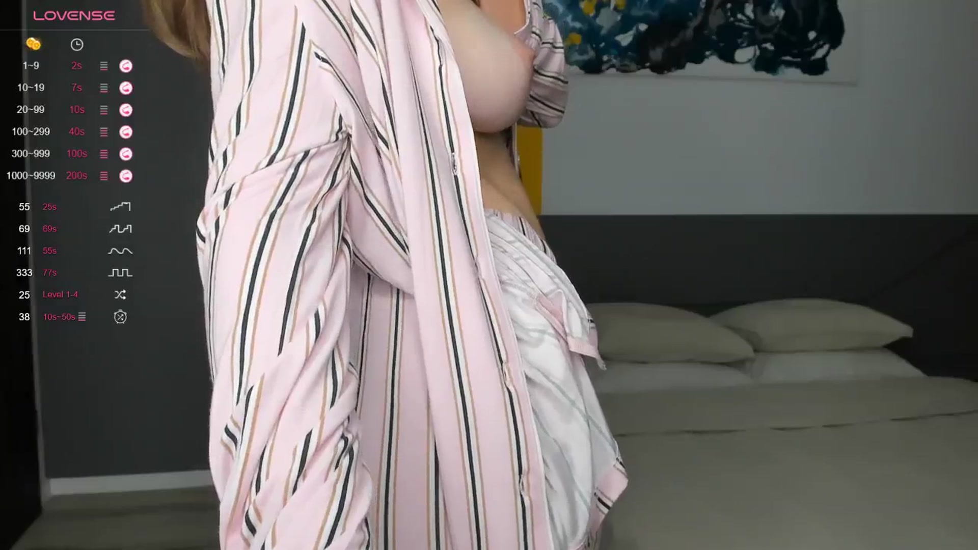 Gallery image thumbnail from kimbasin's myfreecams stream on, 12/31/2024, 21:50 image 16 of 20