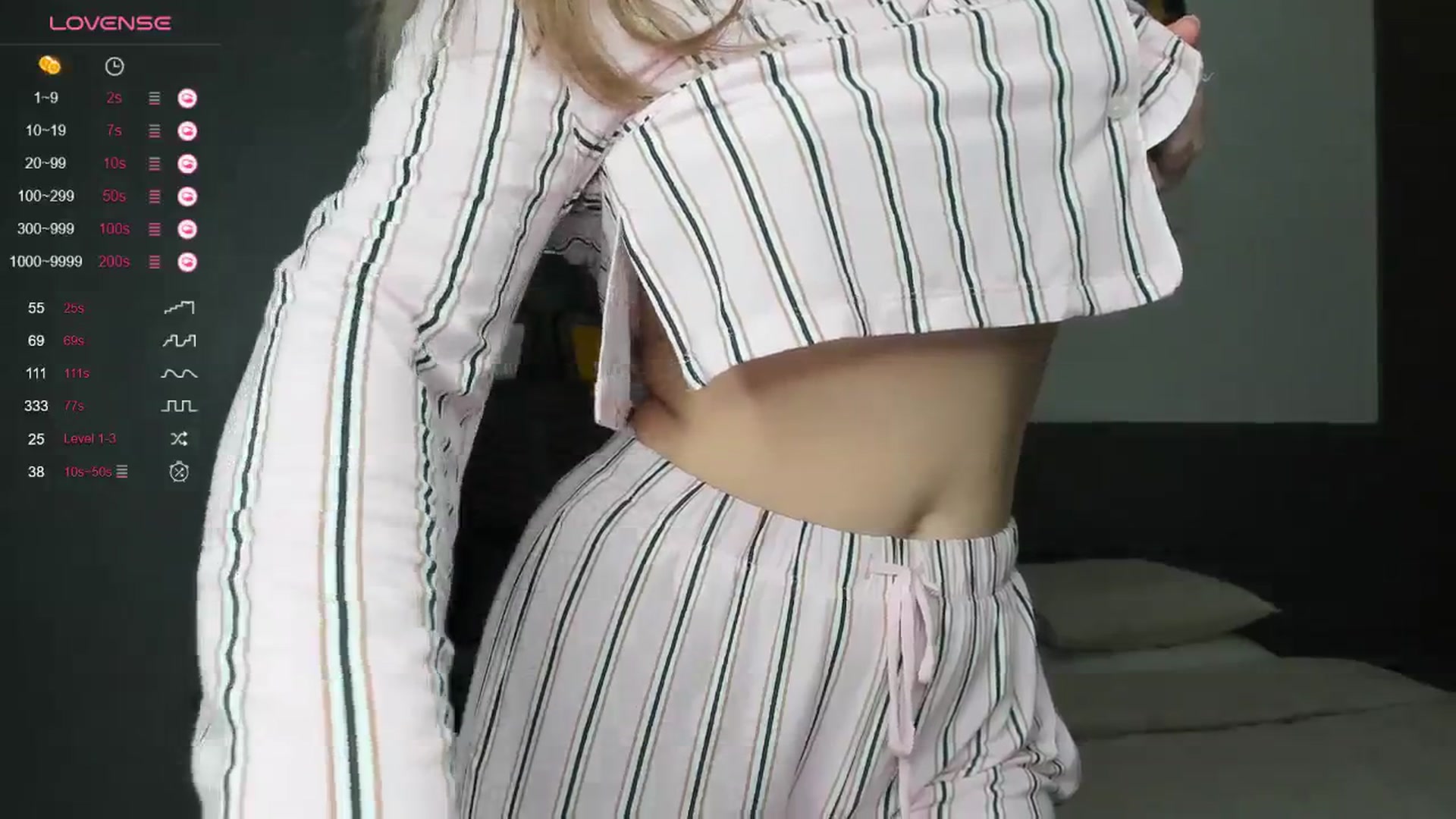 Gallery image thumbnail from kimbasin's myfreecams stream on, 01/21/2025, 14:37 image 7 of 20