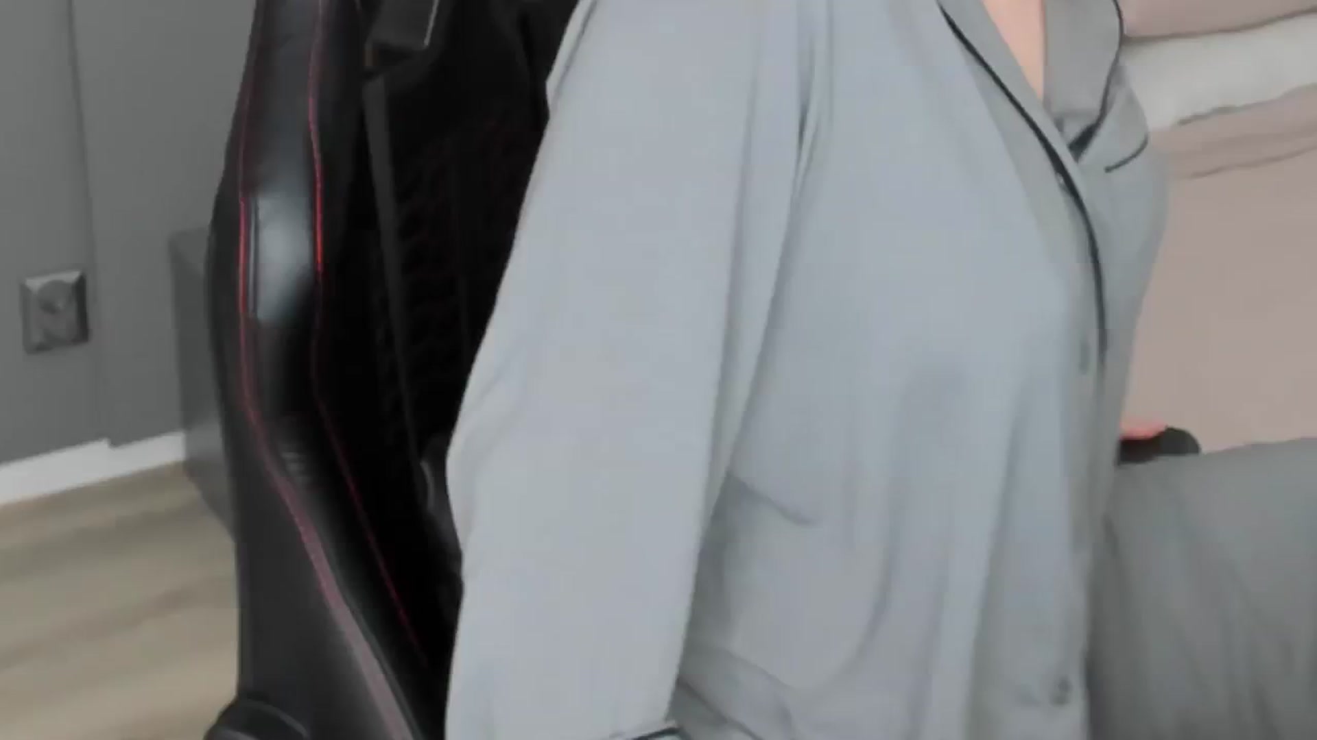 Gallery image thumbnail from kimbasin's myfreecams stream on, 01/29/2025, 14:29 image 1 of 20
