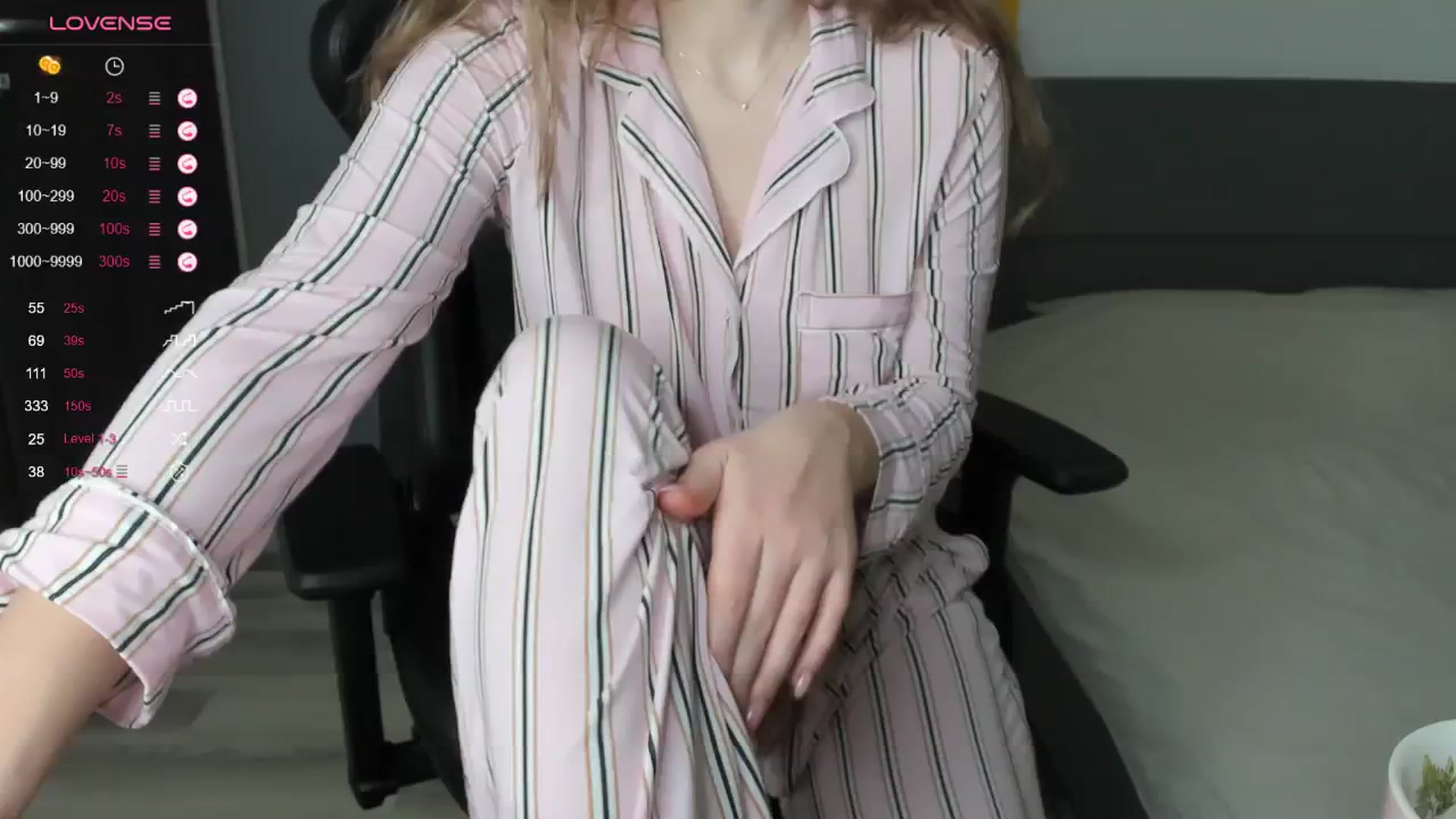 Gallery image thumbnail from kimbasin's myfreecams stream on, 02/02/2025, 14:50 image 6 of 20