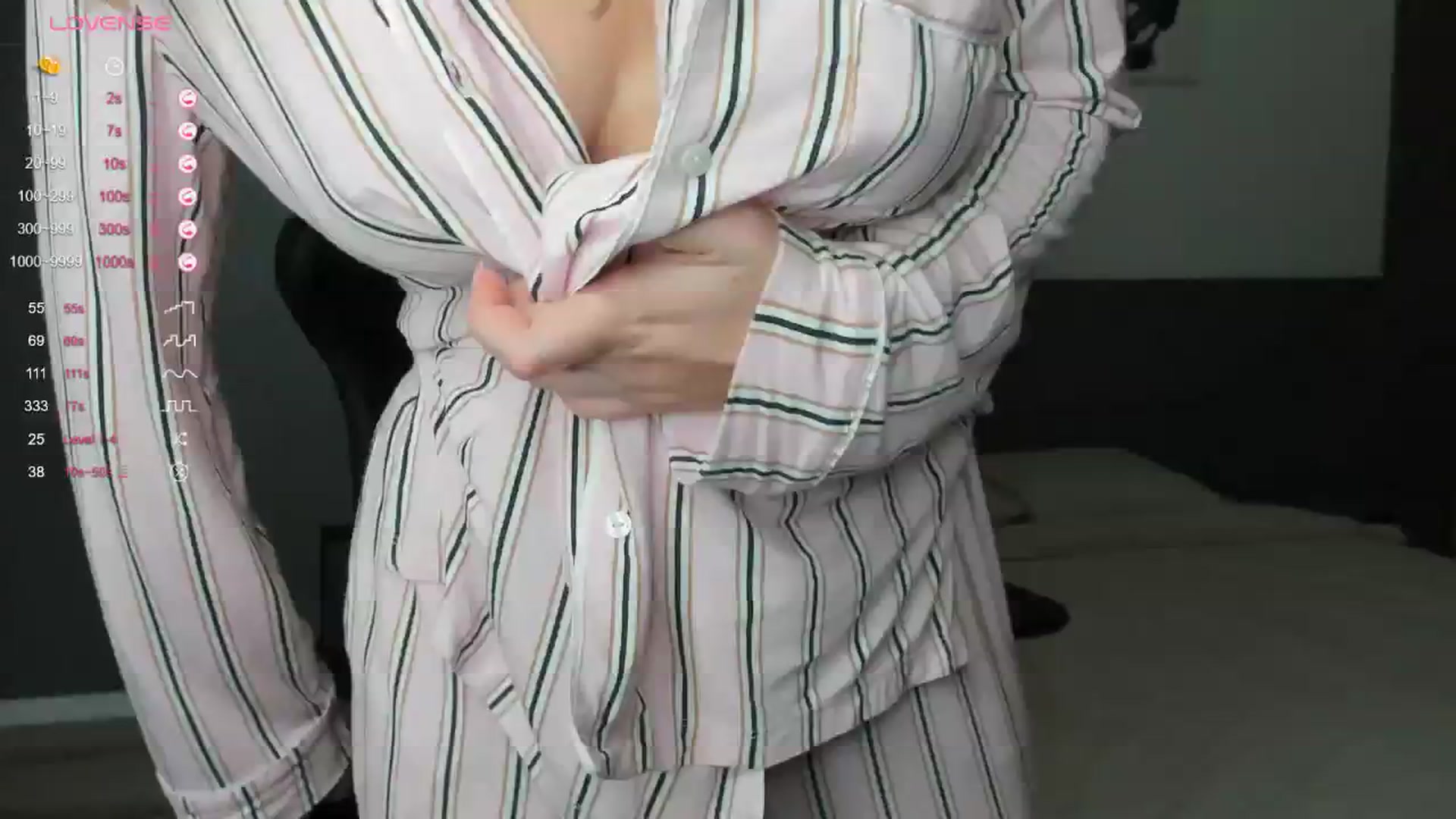 Gallery image thumbnail from kimbasin's myfreecams stream on, 03/01/2025, 21:51 image 9 of 20