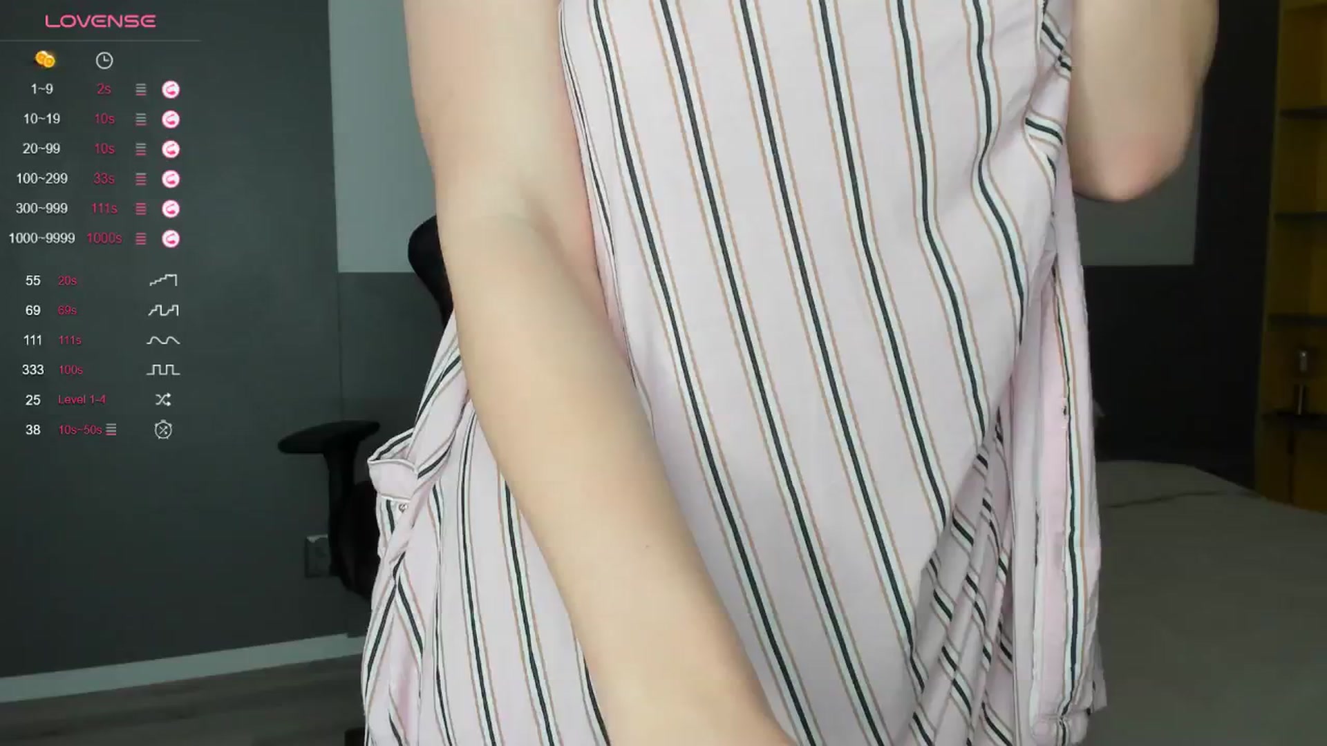 Gallery image thumbnail from kimbasin's myfreecams stream on, 05/21/2025, 14:09 image 17 of 20
