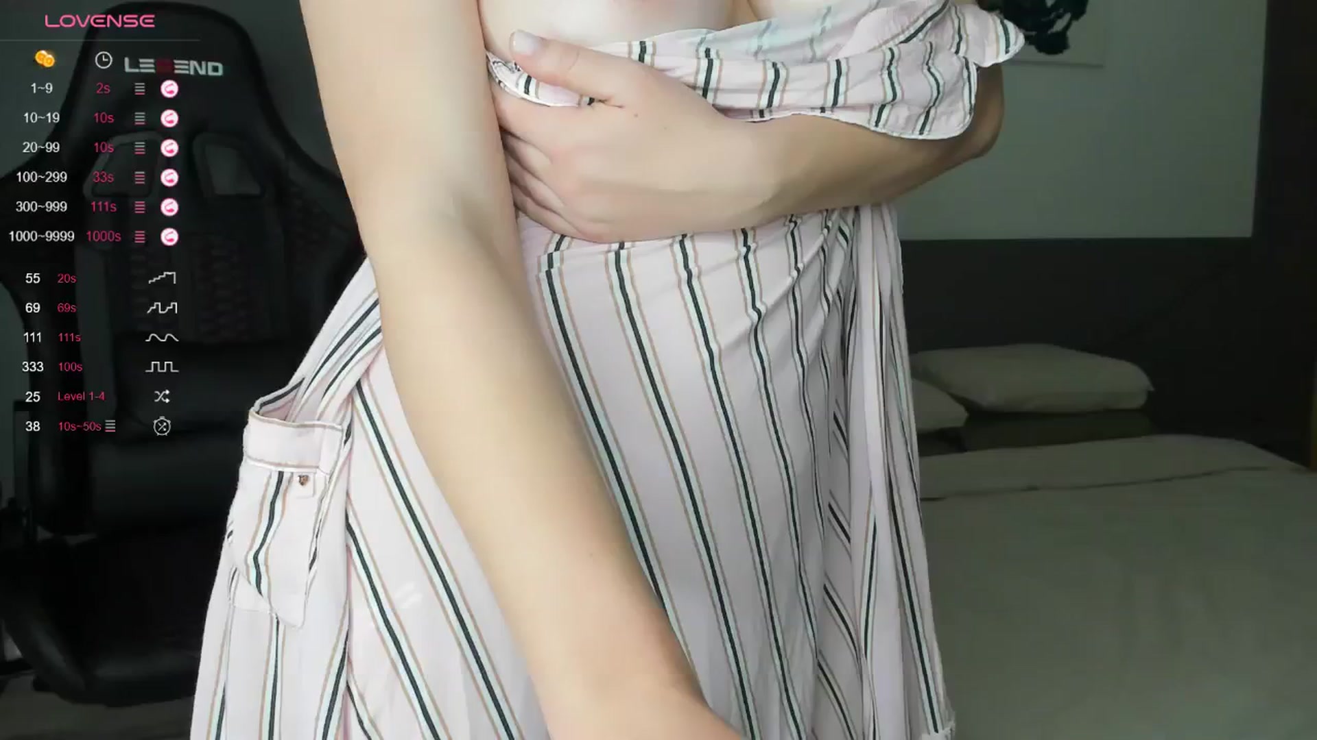 Gallery image thumbnail from kimbasin's myfreecams stream on, 05/21/2025, 14:54 image 3 of 20