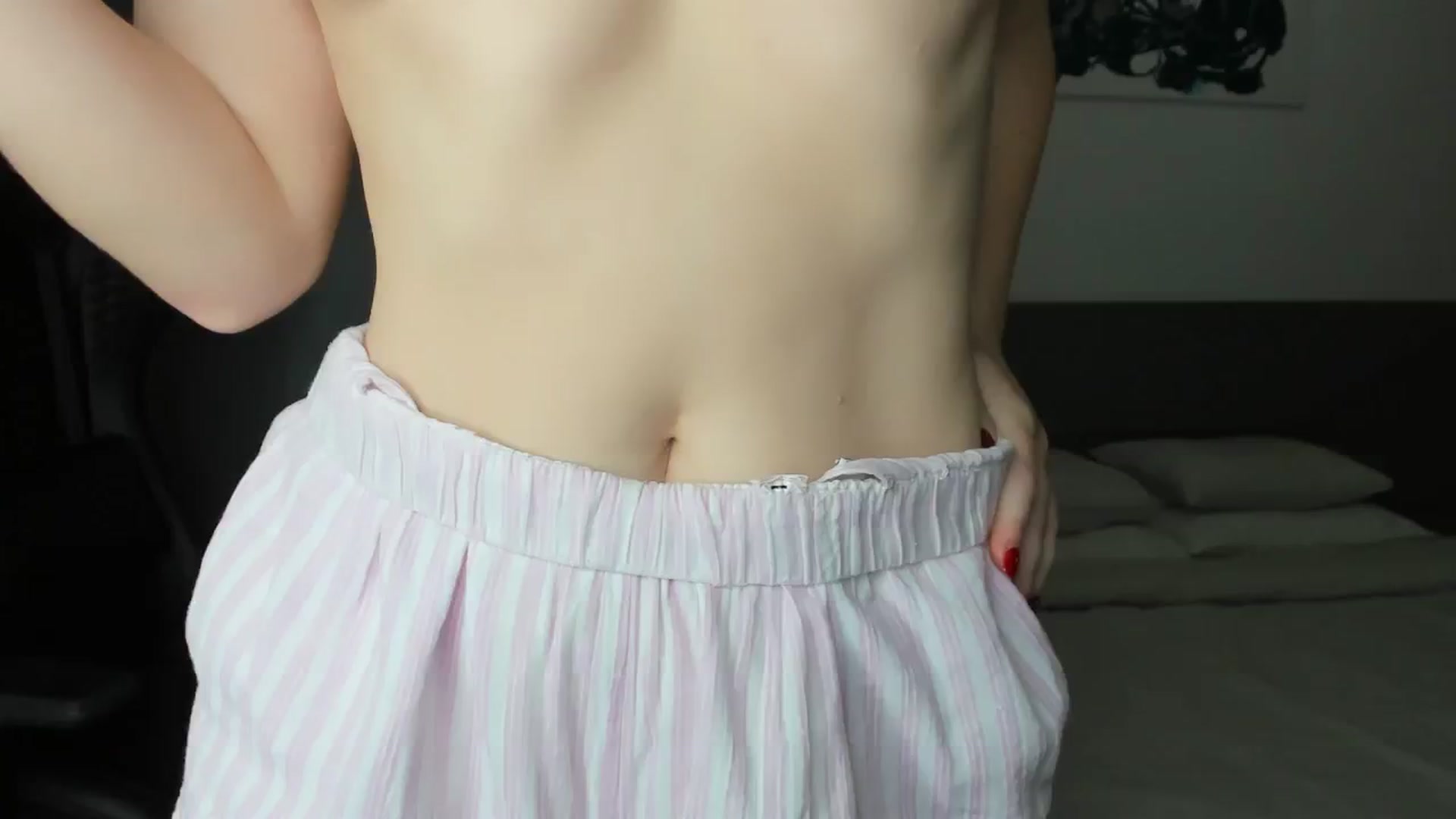Gallery image thumbnail from kimbasin's myfreecams stream on, 06/18/2025, 20:35 image 3 of 20