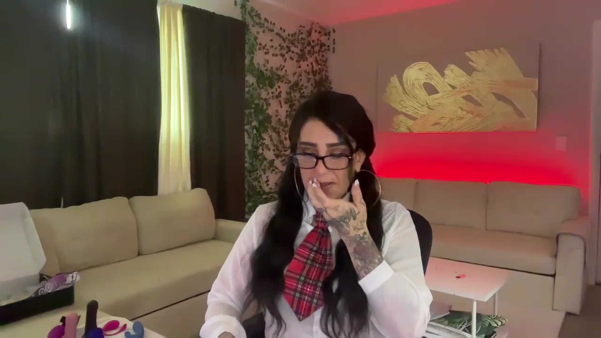 Gallery image thumbnail from kimoralove28's myfreecams stream on, 06/11/2025, 12:17 image 20 of 20