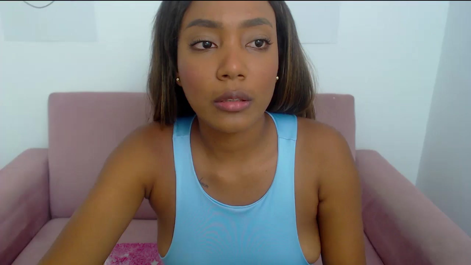 Gallery image thumbnail from kinky_alexa's myfreecams stream on, 12/24/2023, 22:32 image 2 of 20