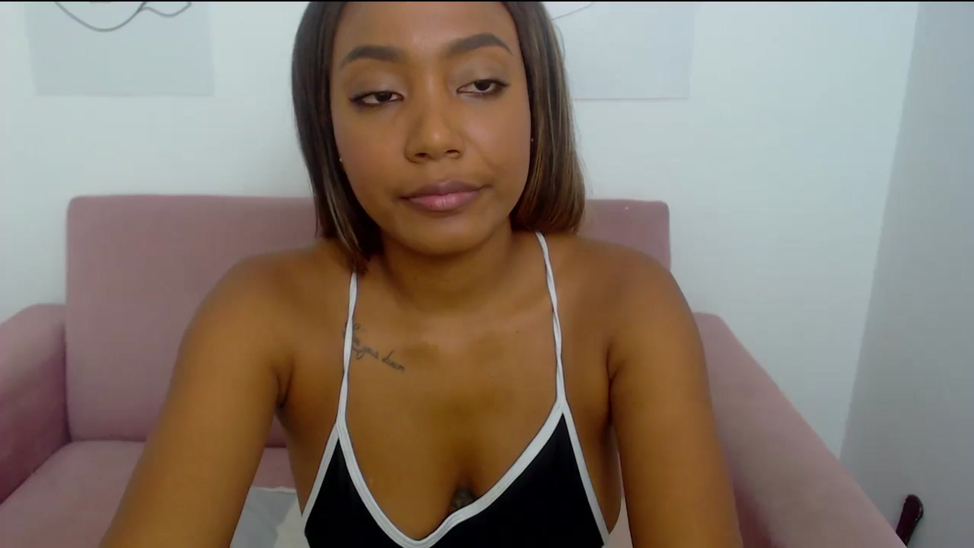 Gallery image thumbnail from kinky_alexa's myfreecams stream on, 02/02/2024, 06:01 image 8 of 20
