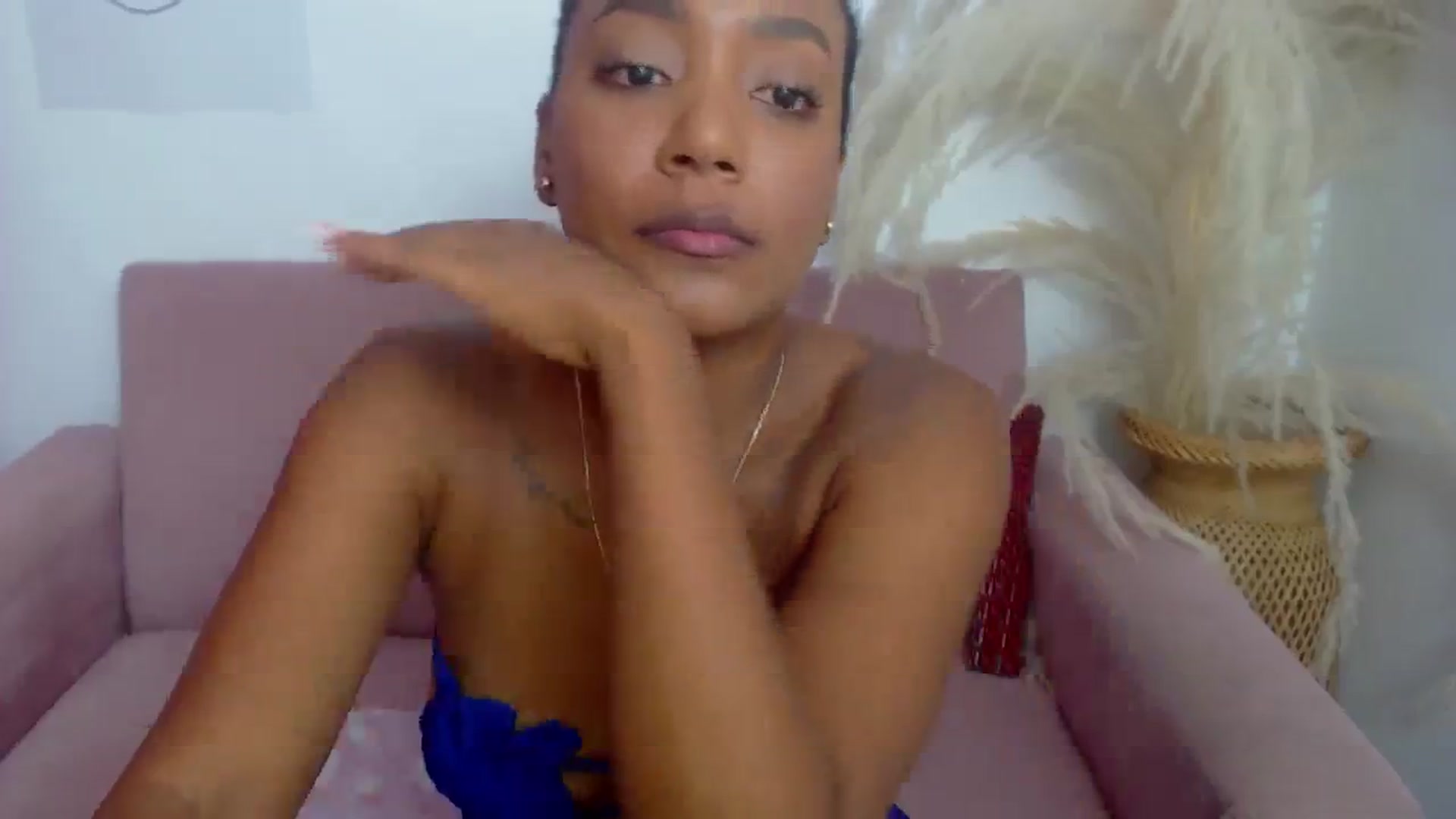 Gallery image thumbnail from kinky_alexa's myfreecams stream on, 03/18/2024, 04:22 image 9 of 20