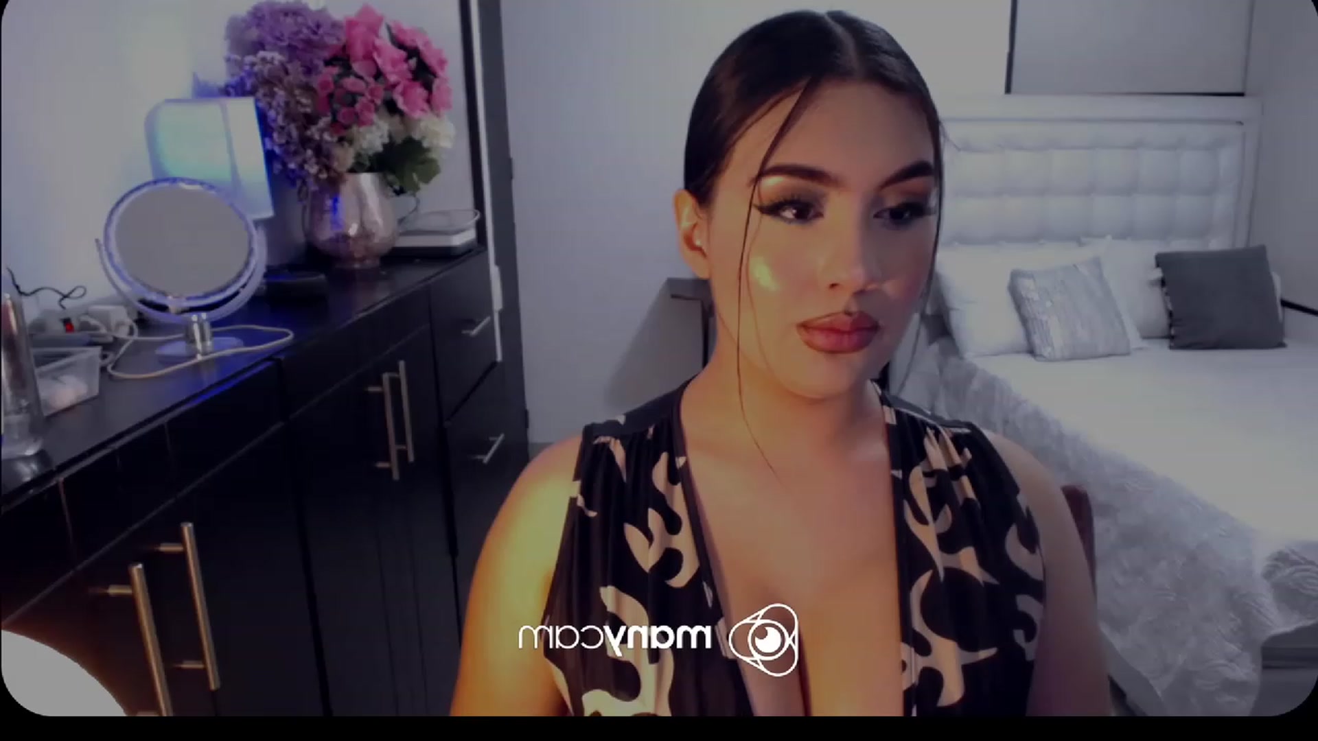 Gallery image thumbnail from kinkyhill's myfreecams stream on, 03/02/2023, 07:13 image 9 of 20