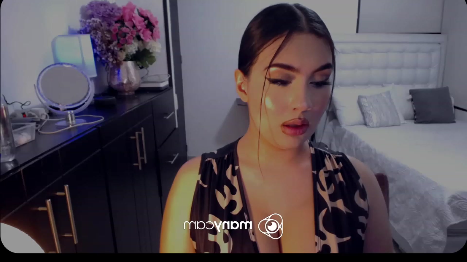 Gallery image thumbnail from kinkyhill's myfreecams stream on, 03/02/2023, 07:13 image 11 of 20