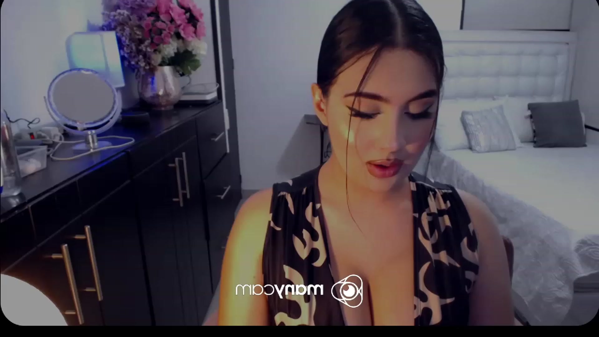 Gallery image thumbnail from kinkyhill's myfreecams stream on, 03/02/2023, 07:13 image 20 of 20
