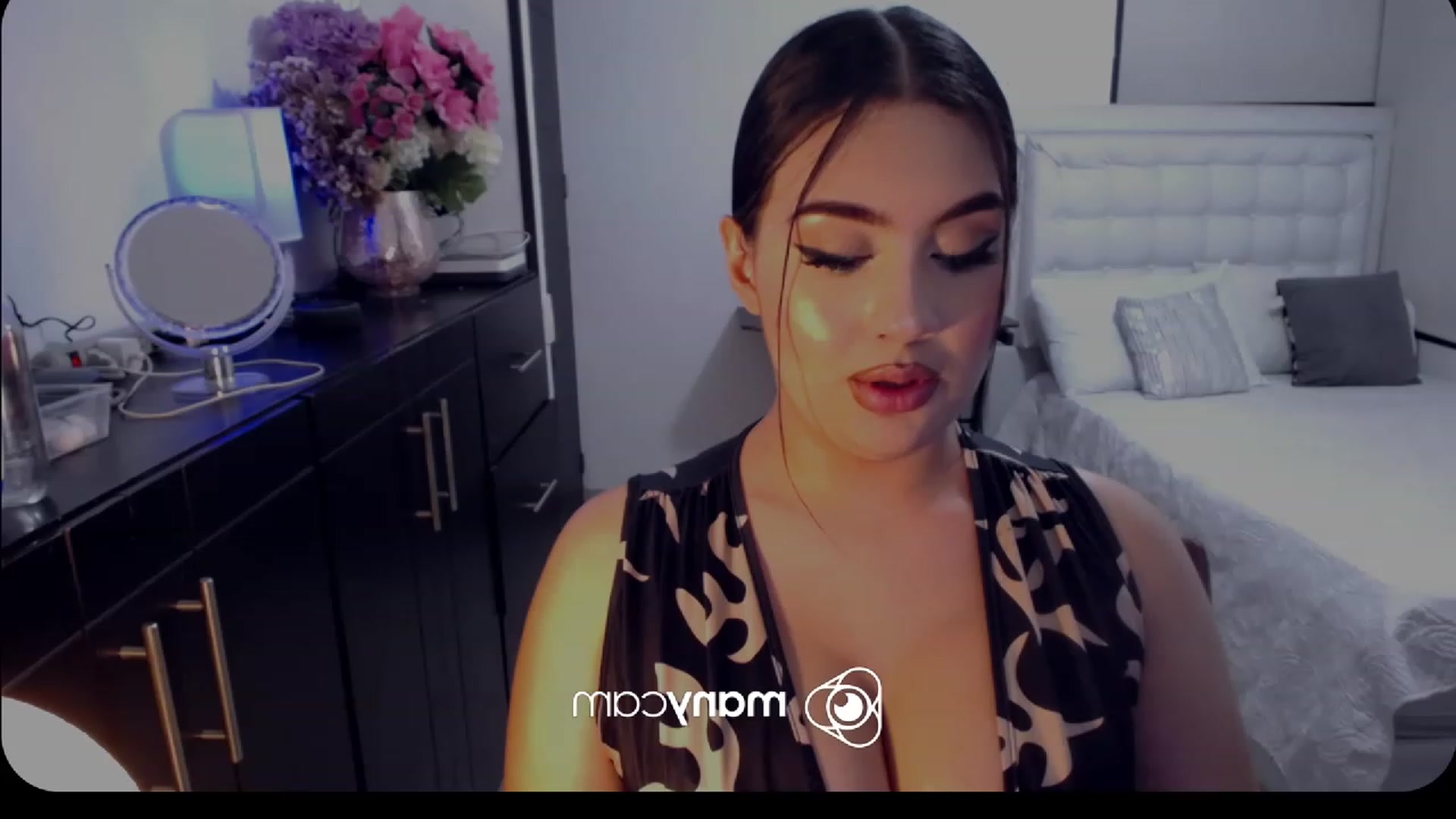 Gallery image thumbnail from kinkyhill's myfreecams stream on, 03/02/2023, 07:13 image 6 of 20