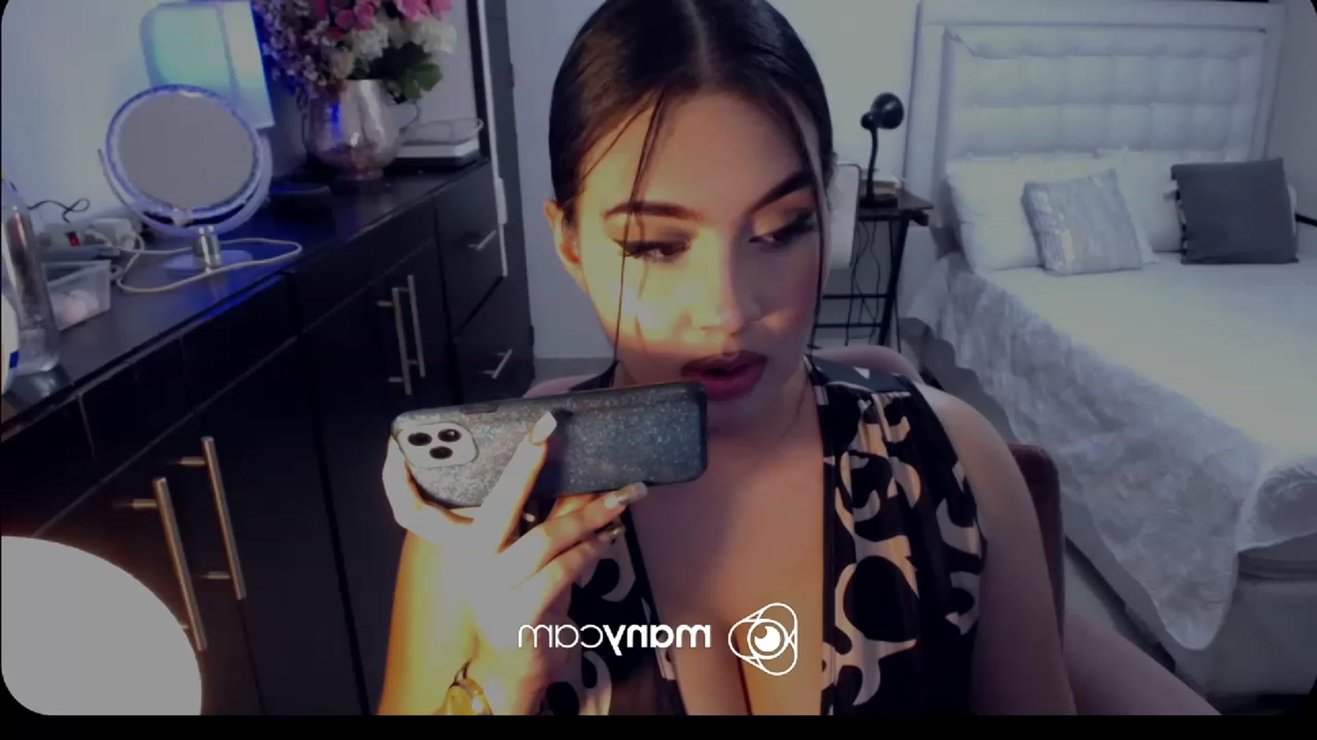 Gallery image thumbnail from kinkyhill's myfreecams stream on, 03/02/2023, 08:21 image 3 of 20