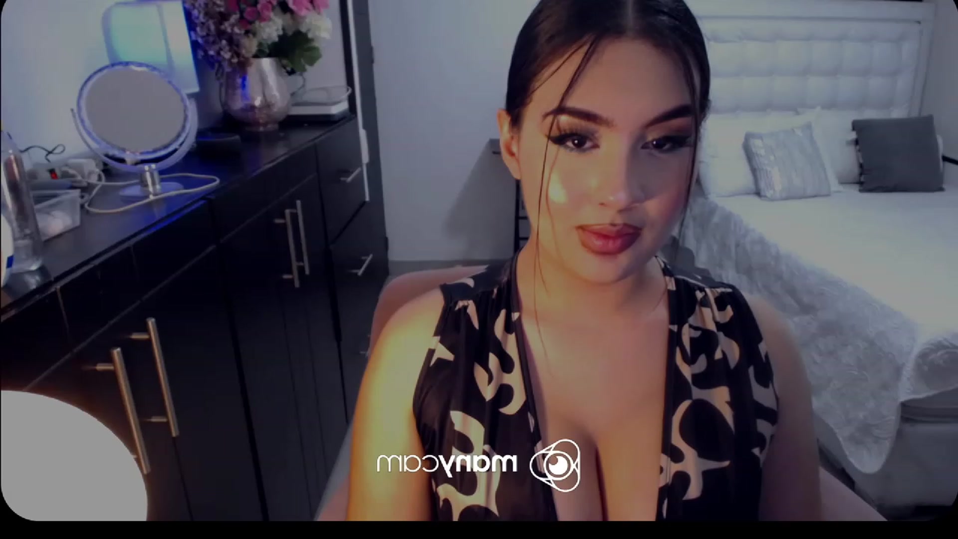 Gallery image thumbnail from kinkyhill's myfreecams stream on, 03/02/2023, 08:21 image 6 of 20