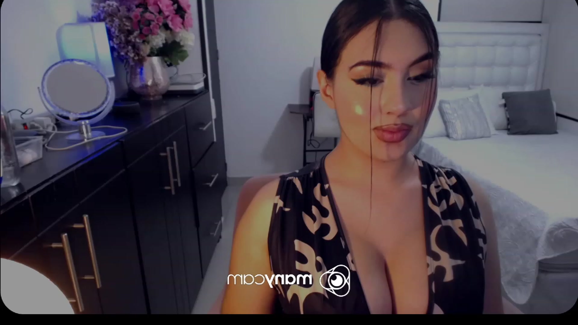 Gallery image thumbnail from kinkyhill's myfreecams stream on, 03/02/2023, 09:01 image 16 of 20
