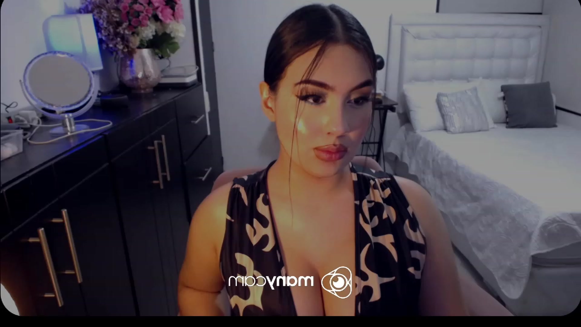 Gallery image thumbnail from kinkyhill's myfreecams stream on, 03/02/2023, 09:01 image 5 of 20