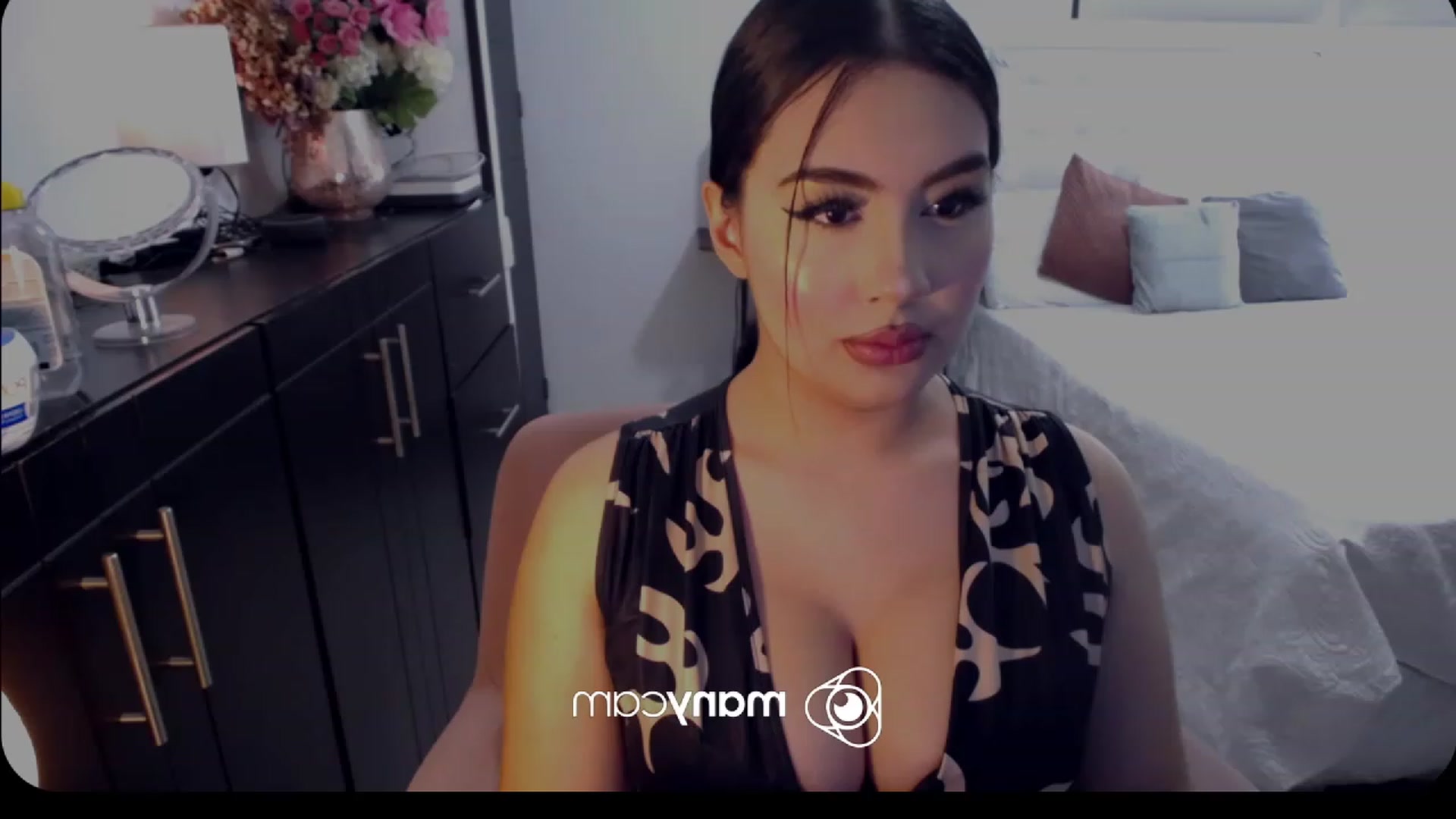 Gallery image thumbnail from kinkyhill's myfreecams stream on, 03/12/2023, 20:39 image 12 of 20