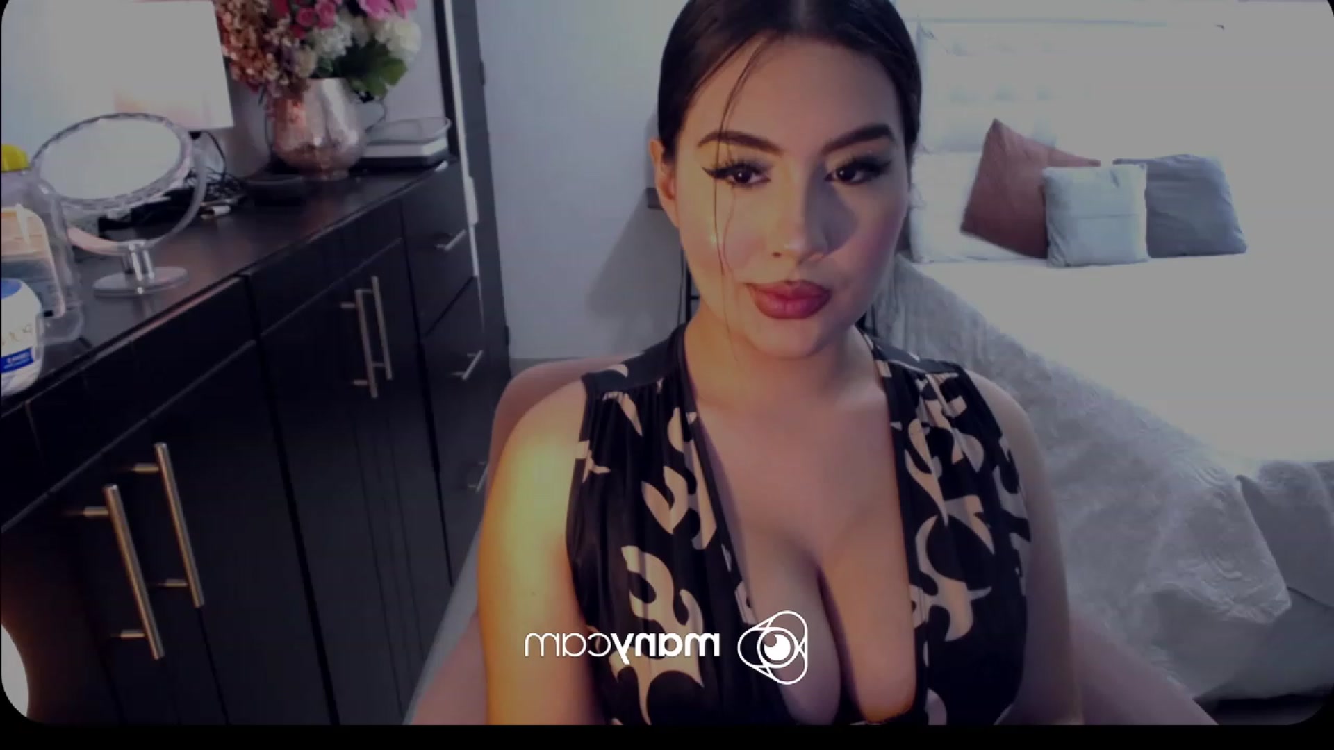 Gallery image thumbnail from kinkyhill's myfreecams stream on, 03/12/2023, 20:39 image 17 of 20