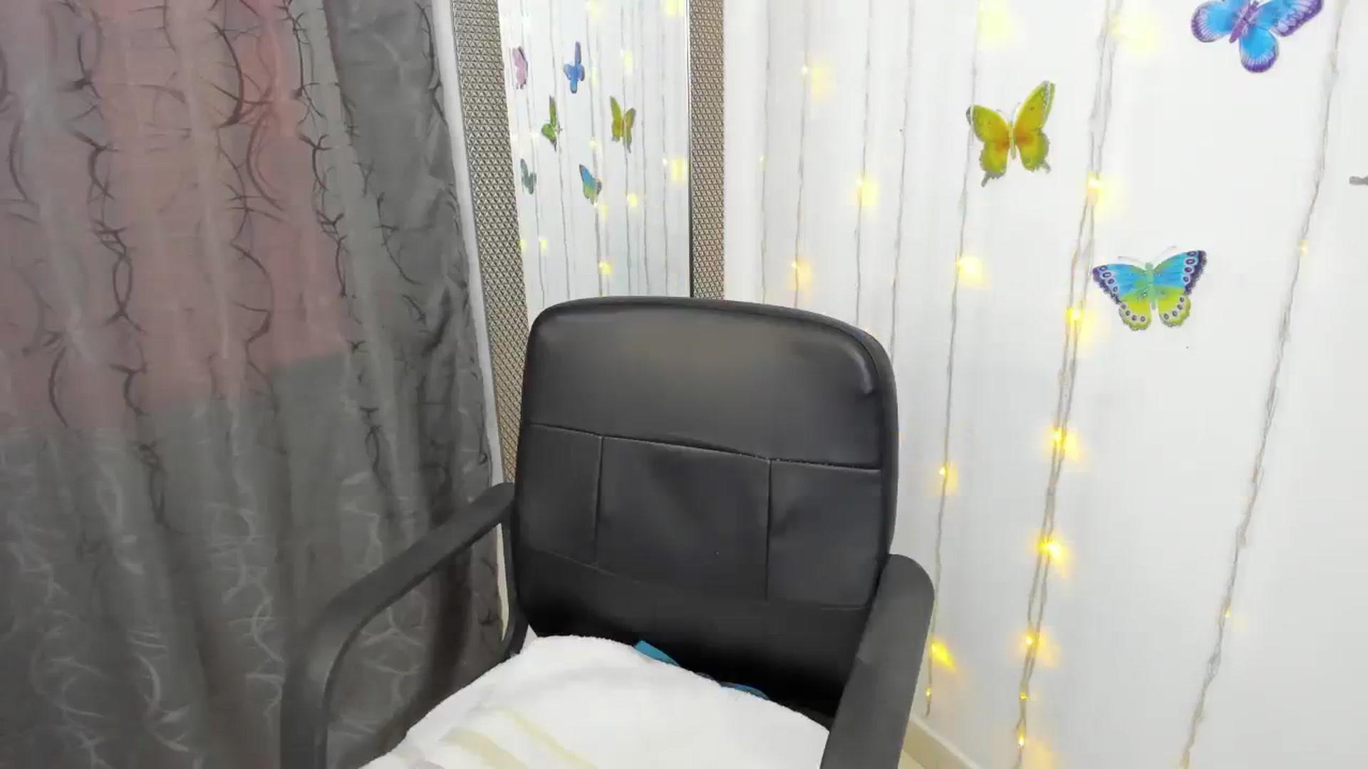 Gallery image thumbnail from kinkytasty's myfreecams stream on, 07/24/2023, 23:24 image 5 of 20