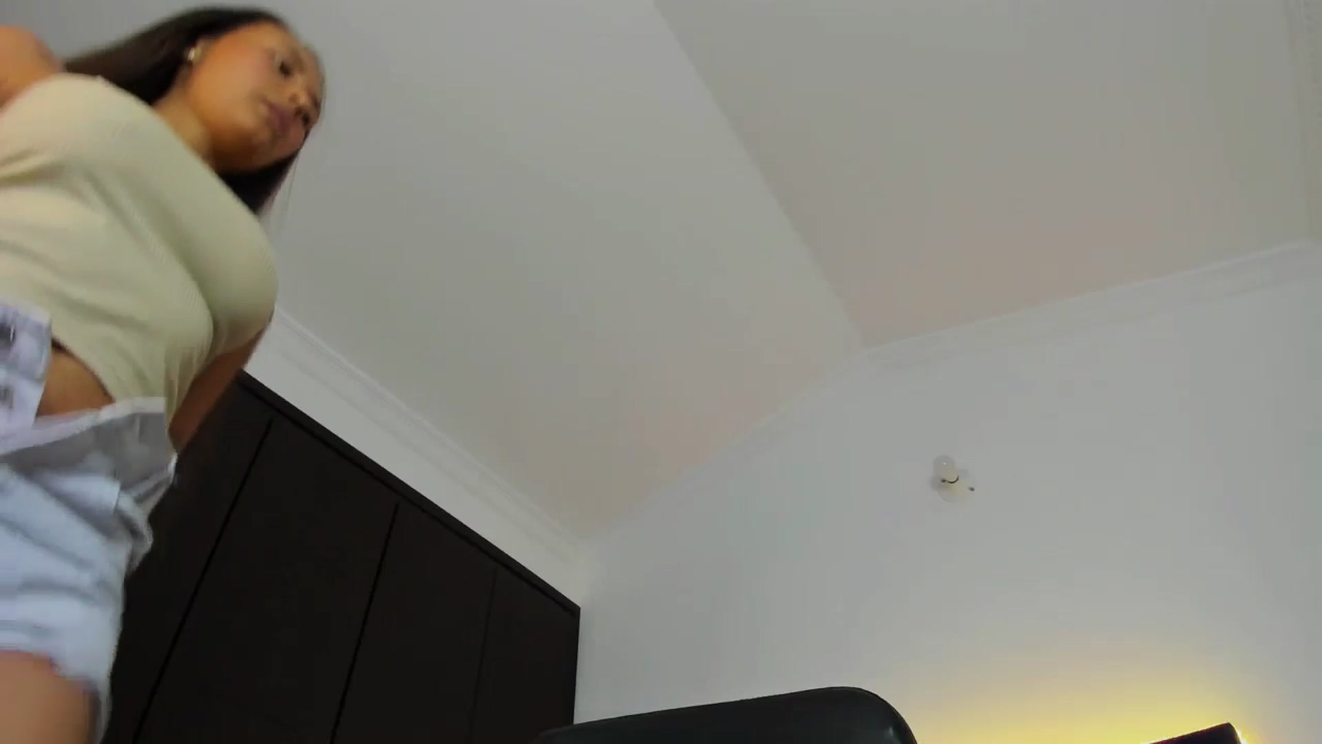 Gallery image thumbnail from kinkytasty's myfreecams stream on, 04/29/2024, 21:44 image 14 of 20