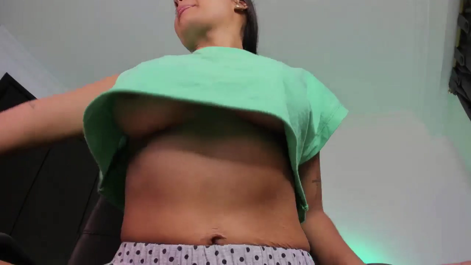 Gallery image thumbnail from kinkytasty's myfreecams stream on, 05/08/2024, 20:52 image 9 of 20