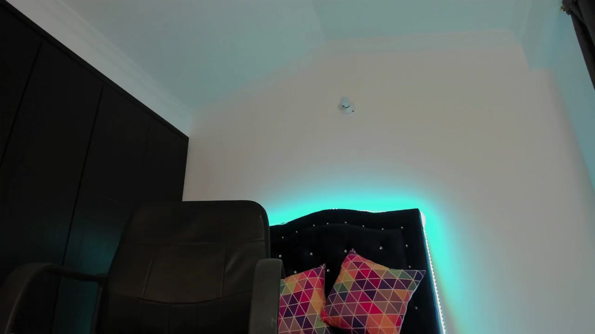 Gallery image thumbnail from kinkytasty's myfreecams stream on, 05/10/2024, 21:58 image 2 of 20