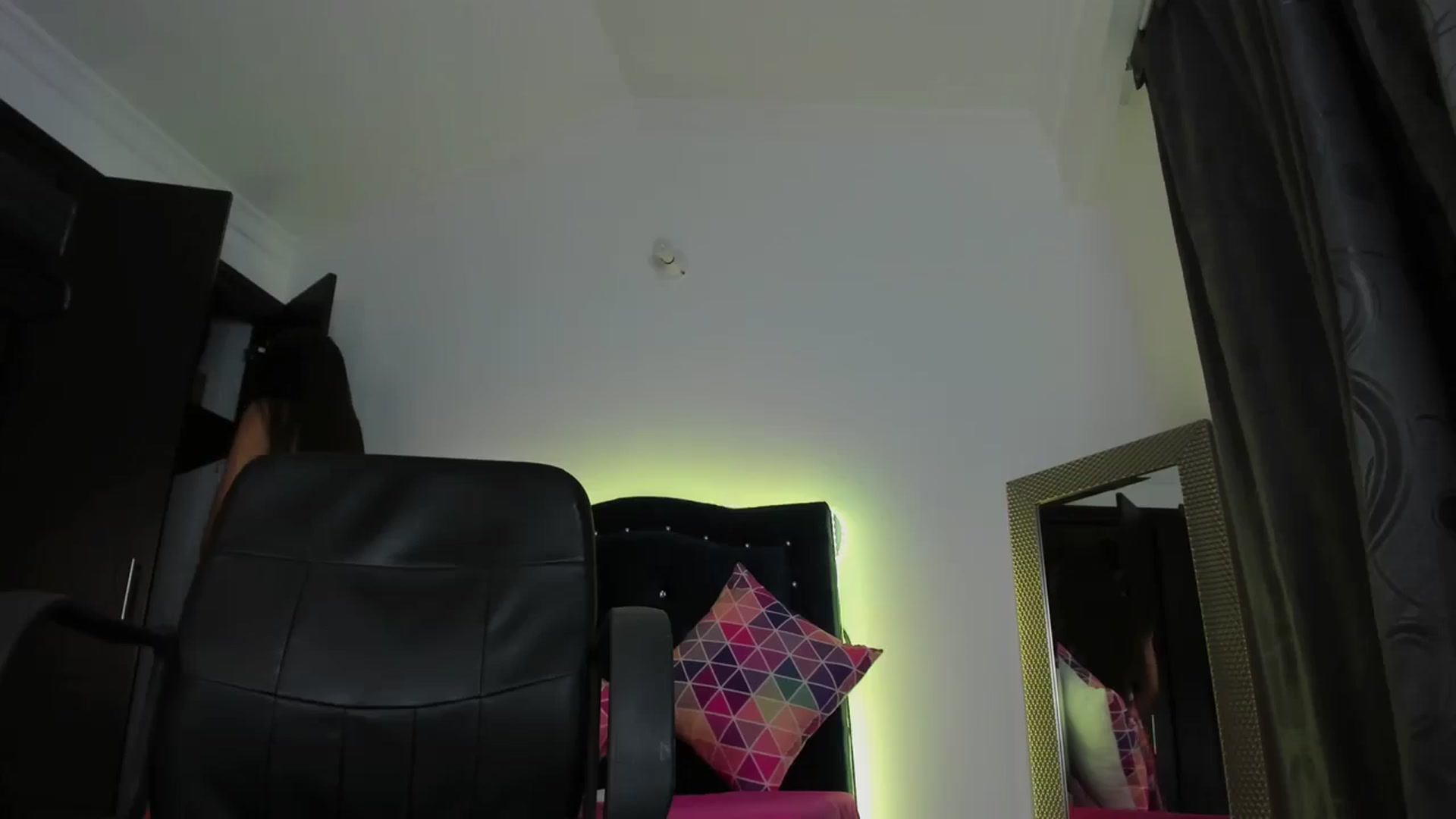 Gallery image thumbnail from kinkytasty's myfreecams stream on, 06/05/2024, 22:58 image 14 of 20