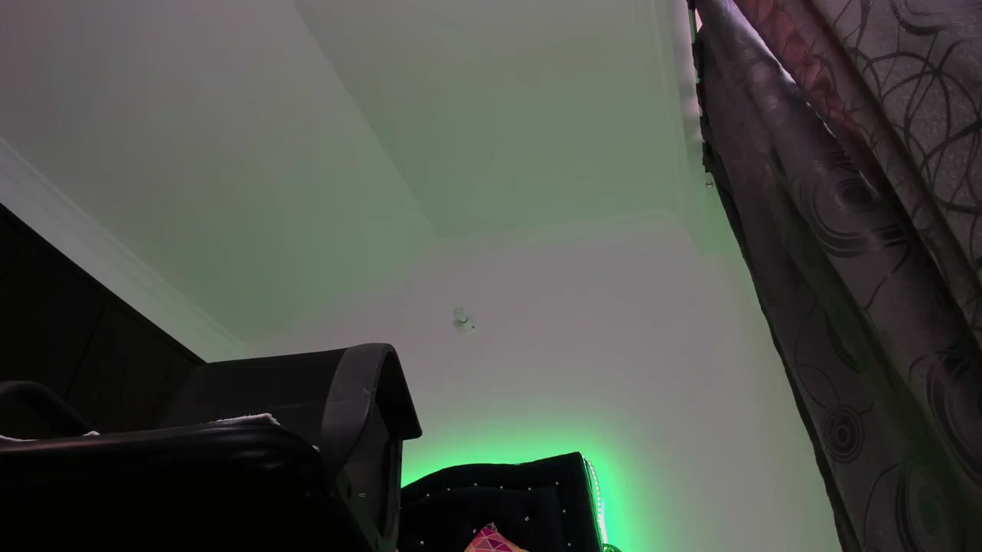 Gallery image thumbnail from kinkytasty's myfreecams stream on, 07/22/2024, 18:18 image 6 of 20