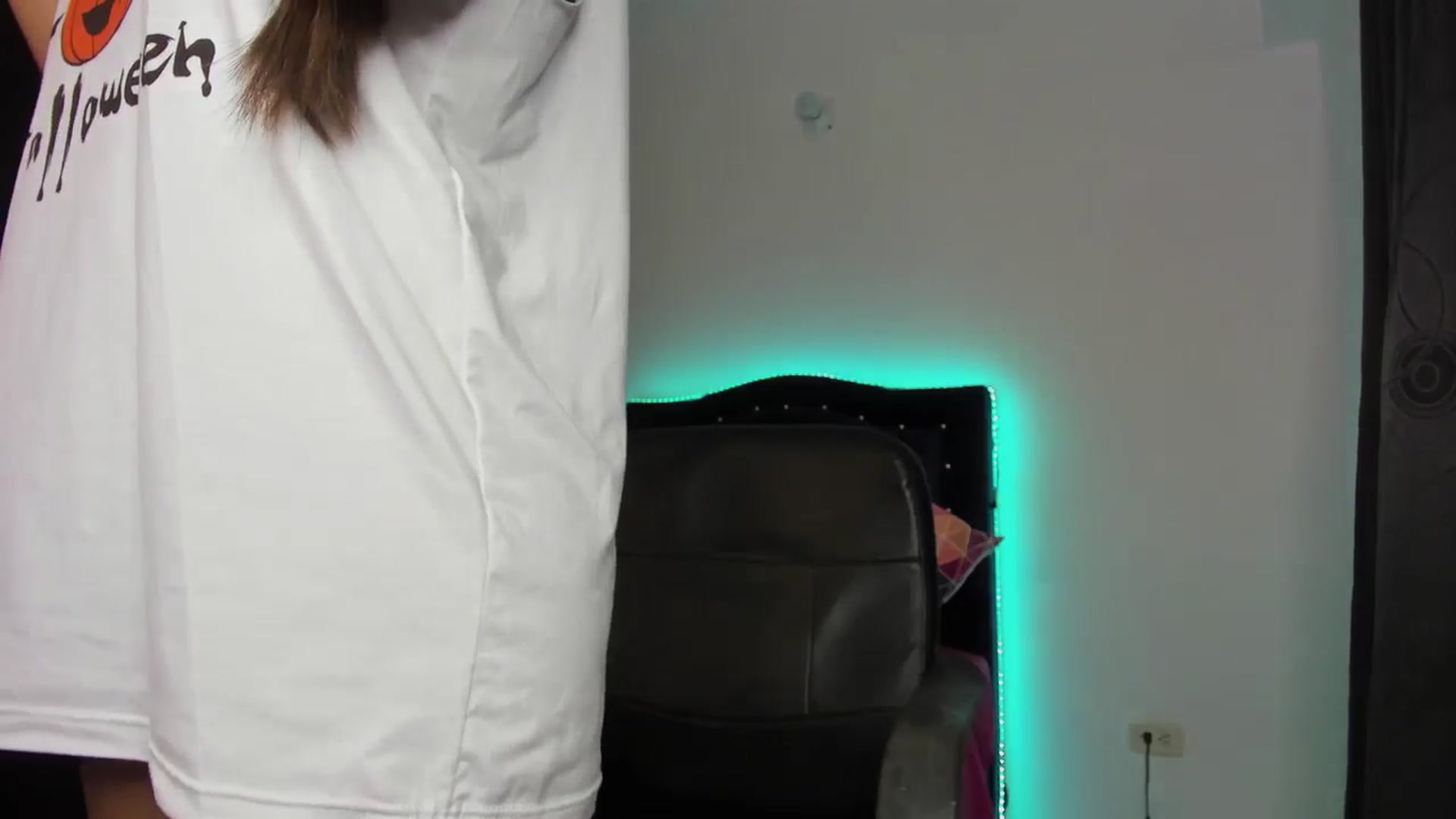 Gallery image thumbnail from kinkytasty's myfreecams stream on, 10/31/2024, 14:06 image 5 of 20