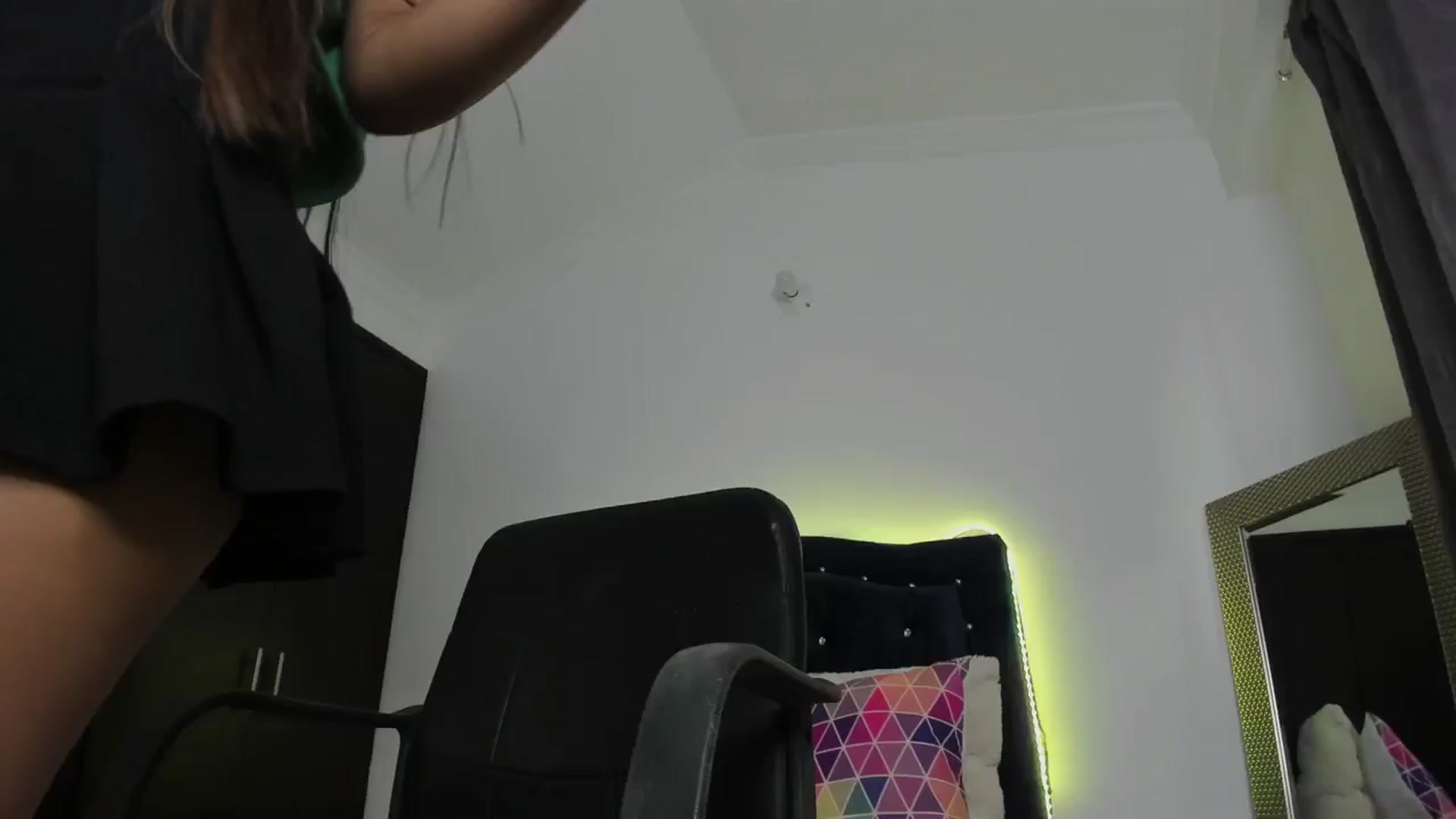 Gallery image thumbnail from kinkytasty's myfreecams stream on, 01/16/2025, 21:18 image 17 of 20
