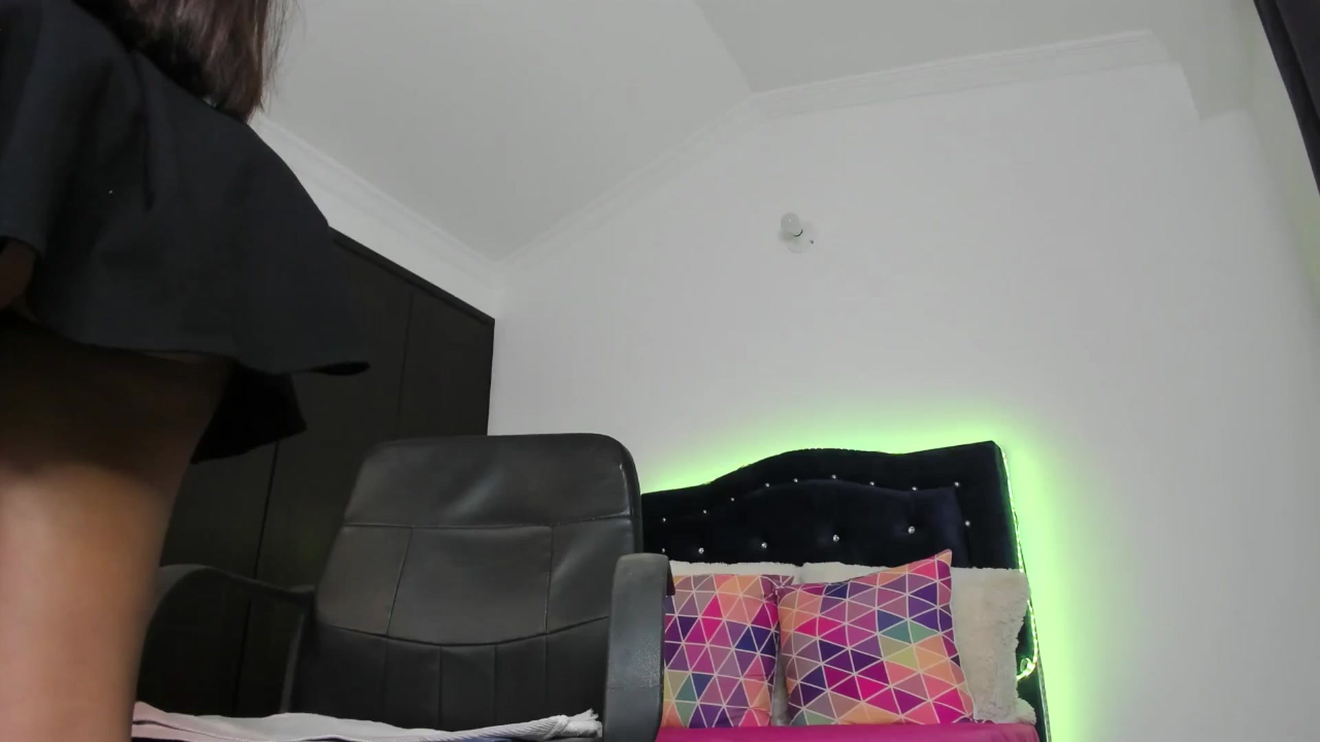 Gallery image thumbnail from kinkytasty's myfreecams stream on, 11/11/2025, 15:29 image 3 of 20