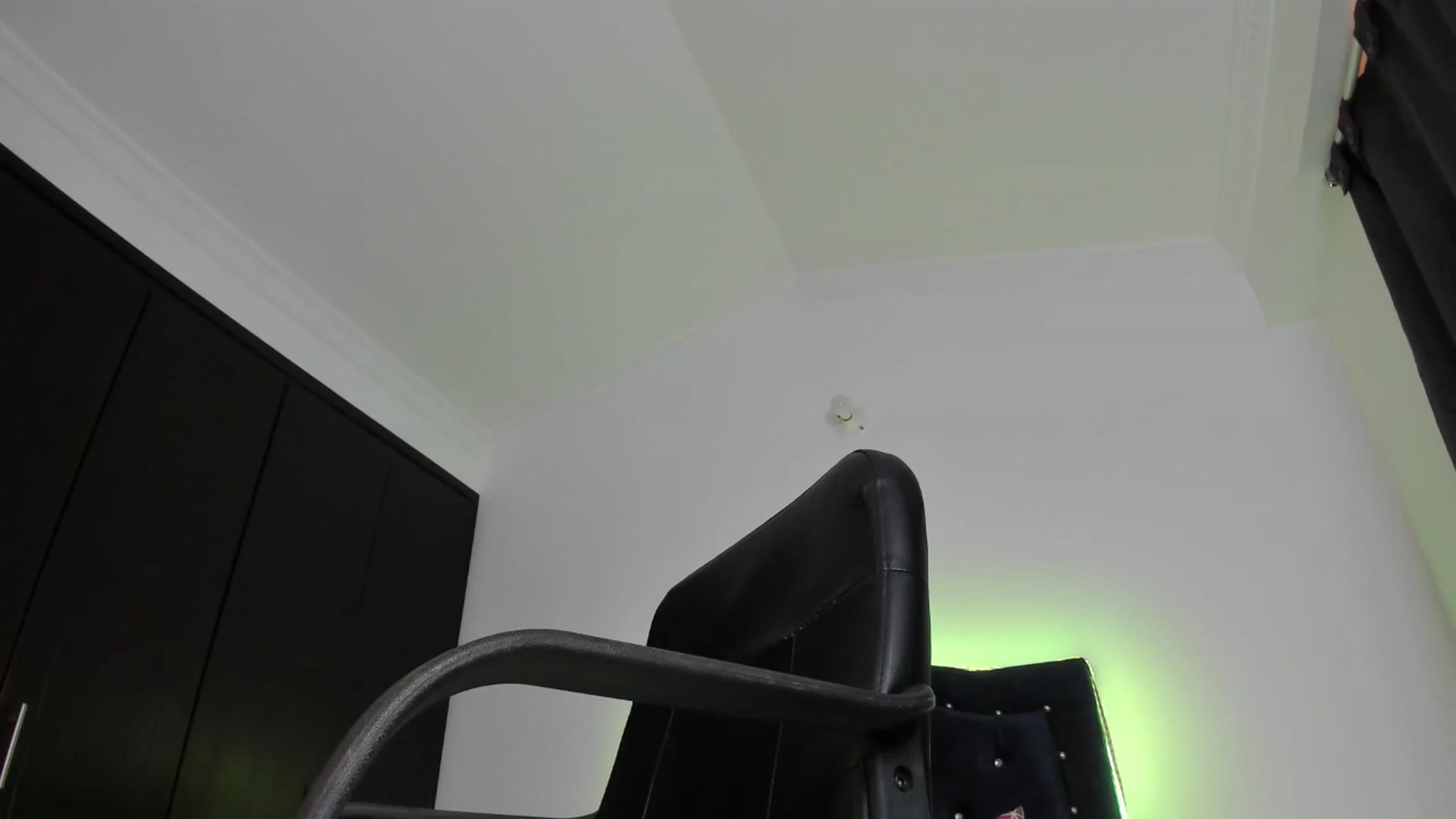 Gallery image thumbnail from kinkytasty's myfreecams stream on, 03/26/2026, 20:30 image 9 of 20
