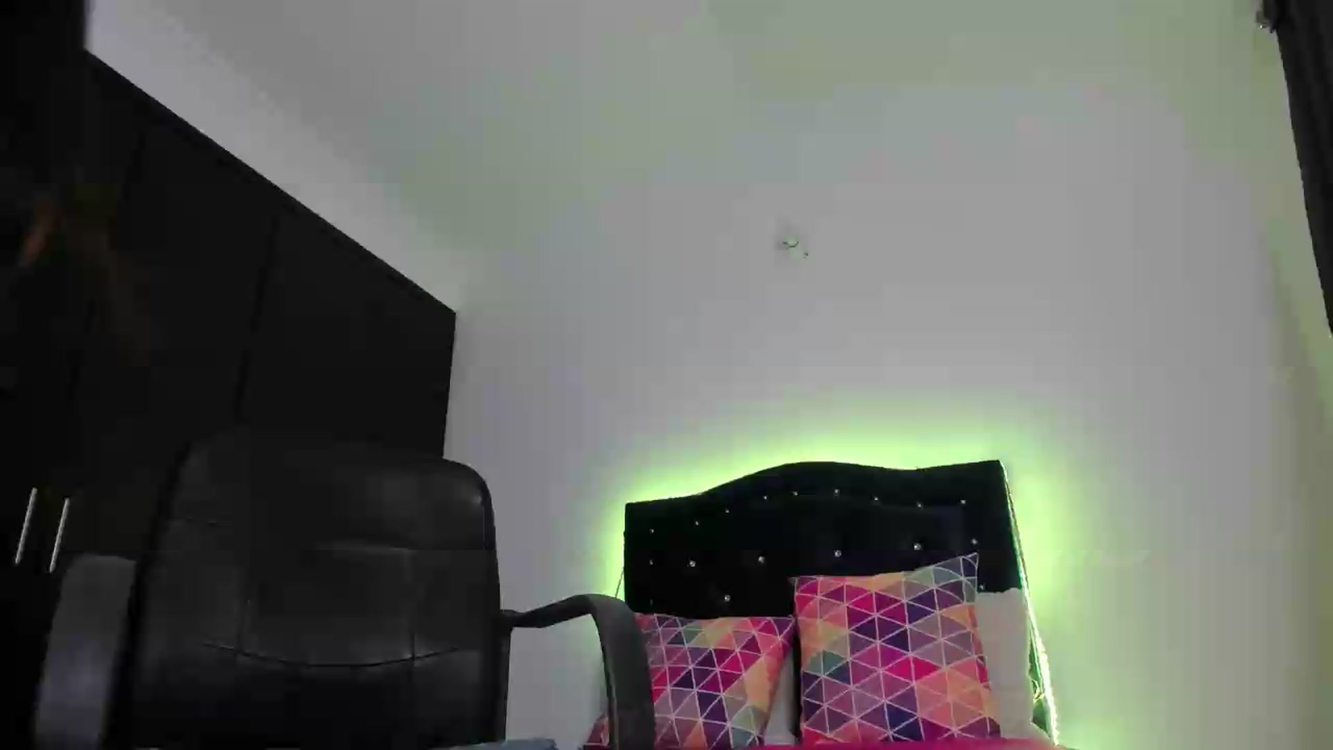 Gallery image thumbnail from kinkytasty's myfreecams stream on, 05/23/2026, 23:37 image 1 of 20