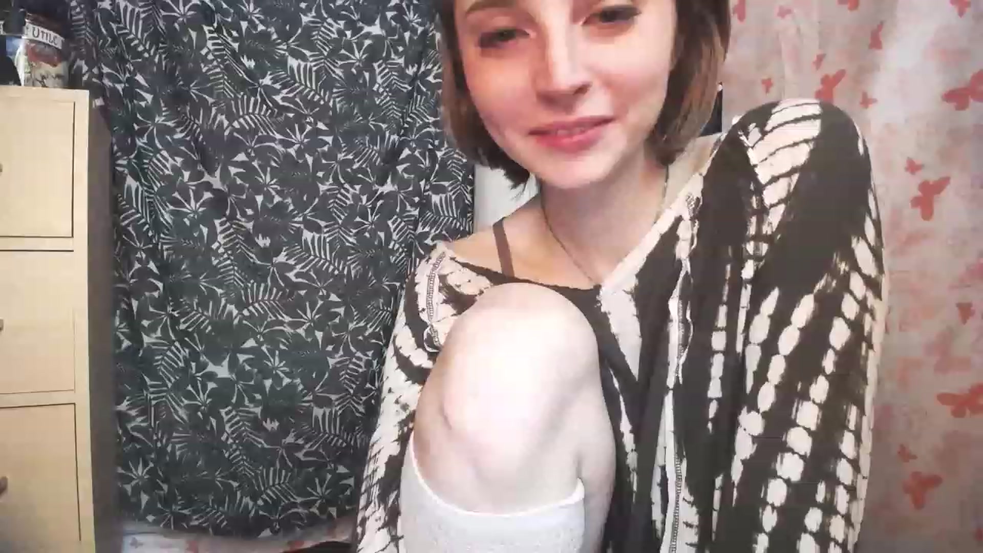 Gallery image thumbnail from kirbyfae's myfreecams stream on, 06/24/2023, 09:27 image 7 of 20