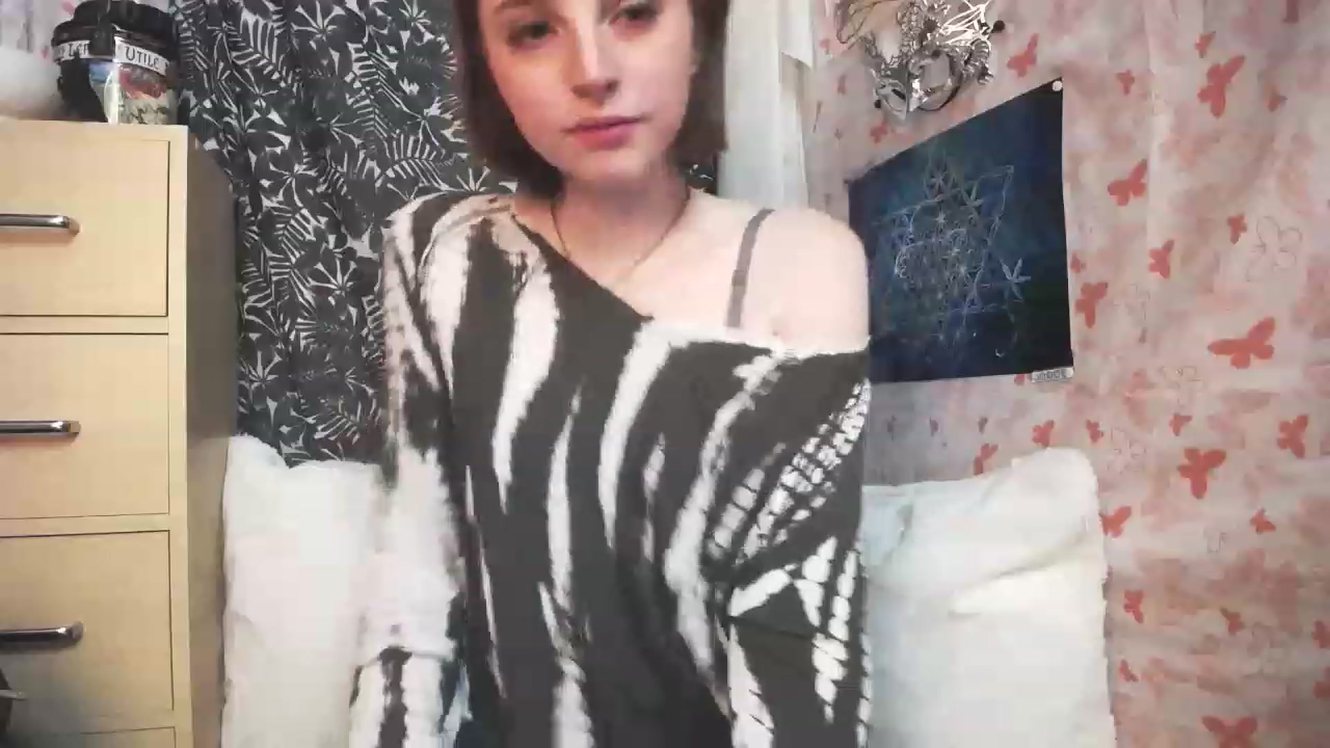 Gallery image thumbnail from kirbyfae's myfreecams stream on, 06/24/2023, 09:27 image 20 of 20