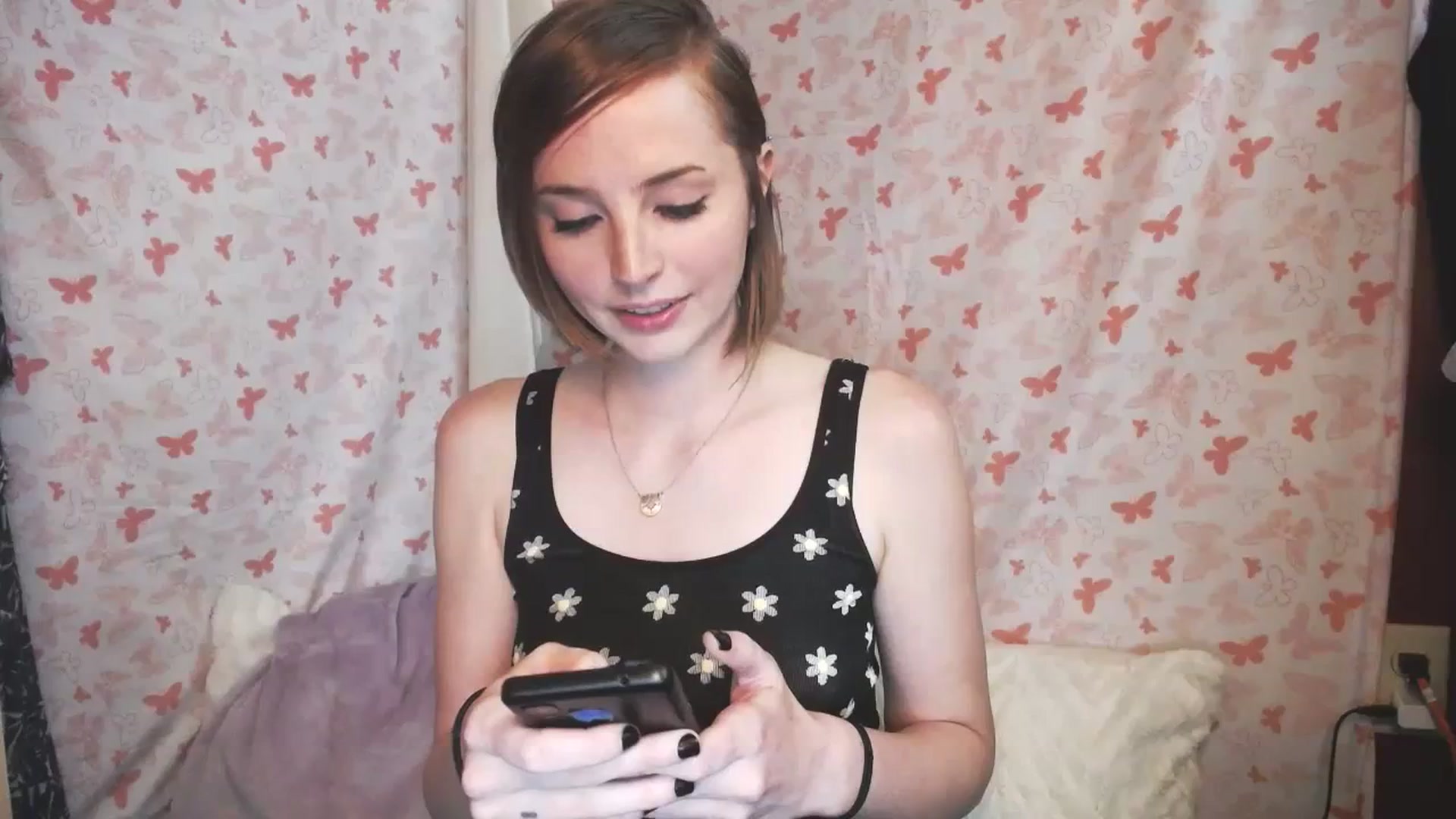 Gallery image thumbnail from kirbyfae's myfreecams stream on, 07/14/2023, 03:54 image 4 of 20