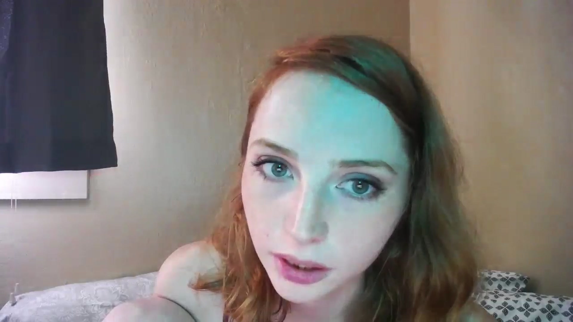 Gallery image thumbnail from kirbyfae's myfreecams stream on, 04/27/2024, 20:17 image 8 of 20