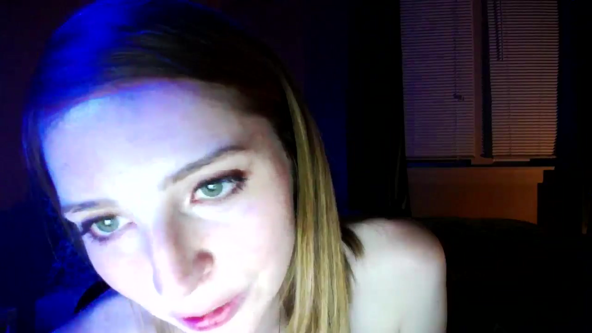 Gallery image thumbnail from kirbyfae's myfreecams stream on, 05/29/2024, 05:06 image 8 of 20