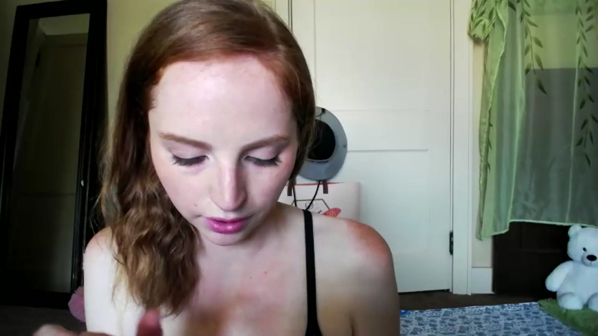 Gallery image thumbnail from kirbyfae's myfreecams stream on, 06/16/2024, 20:16 image 19 of 20